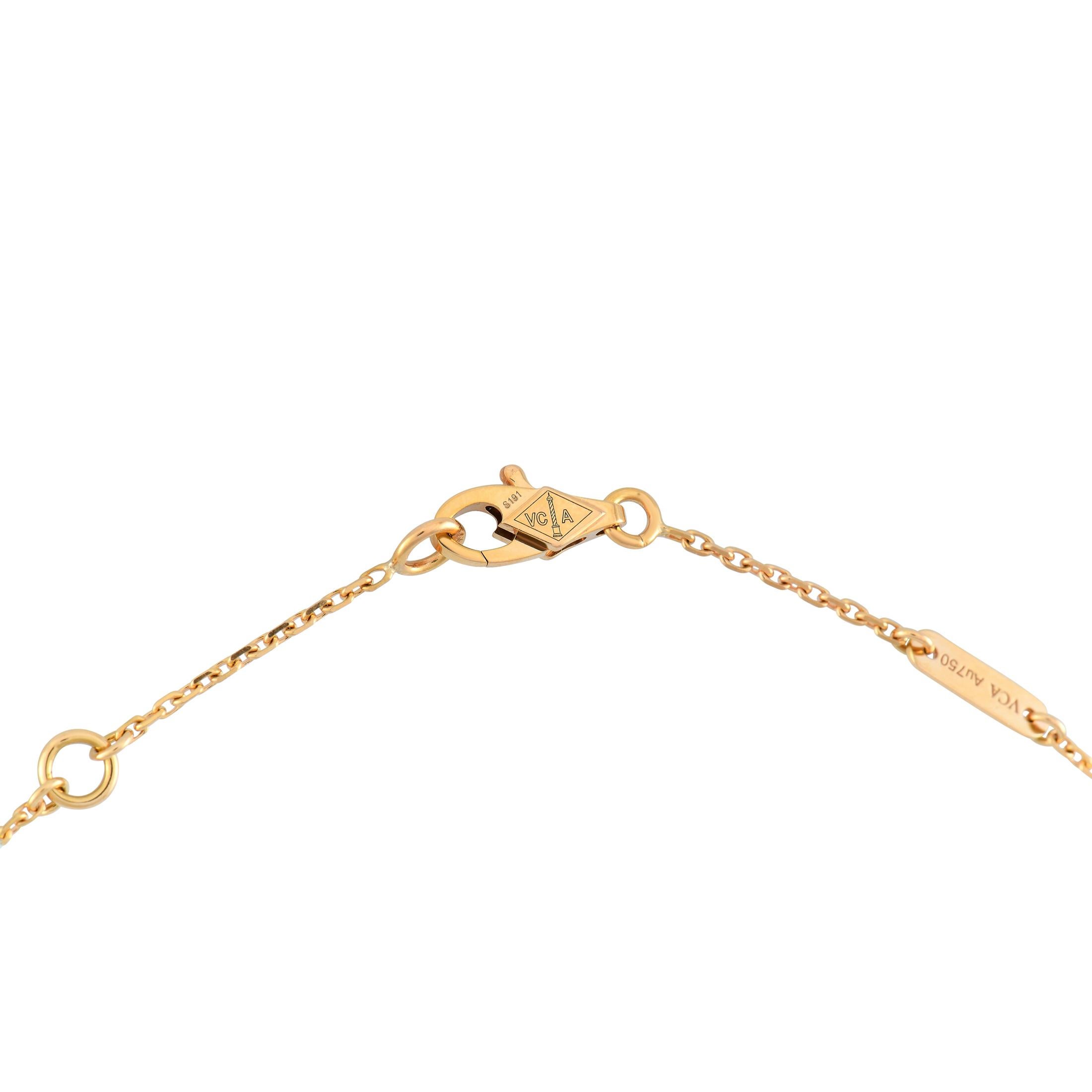 Heart Cut Van Cleef & Arpels Sweet Hearts 18K Yellow Gold Carnelian Pendant Necklace