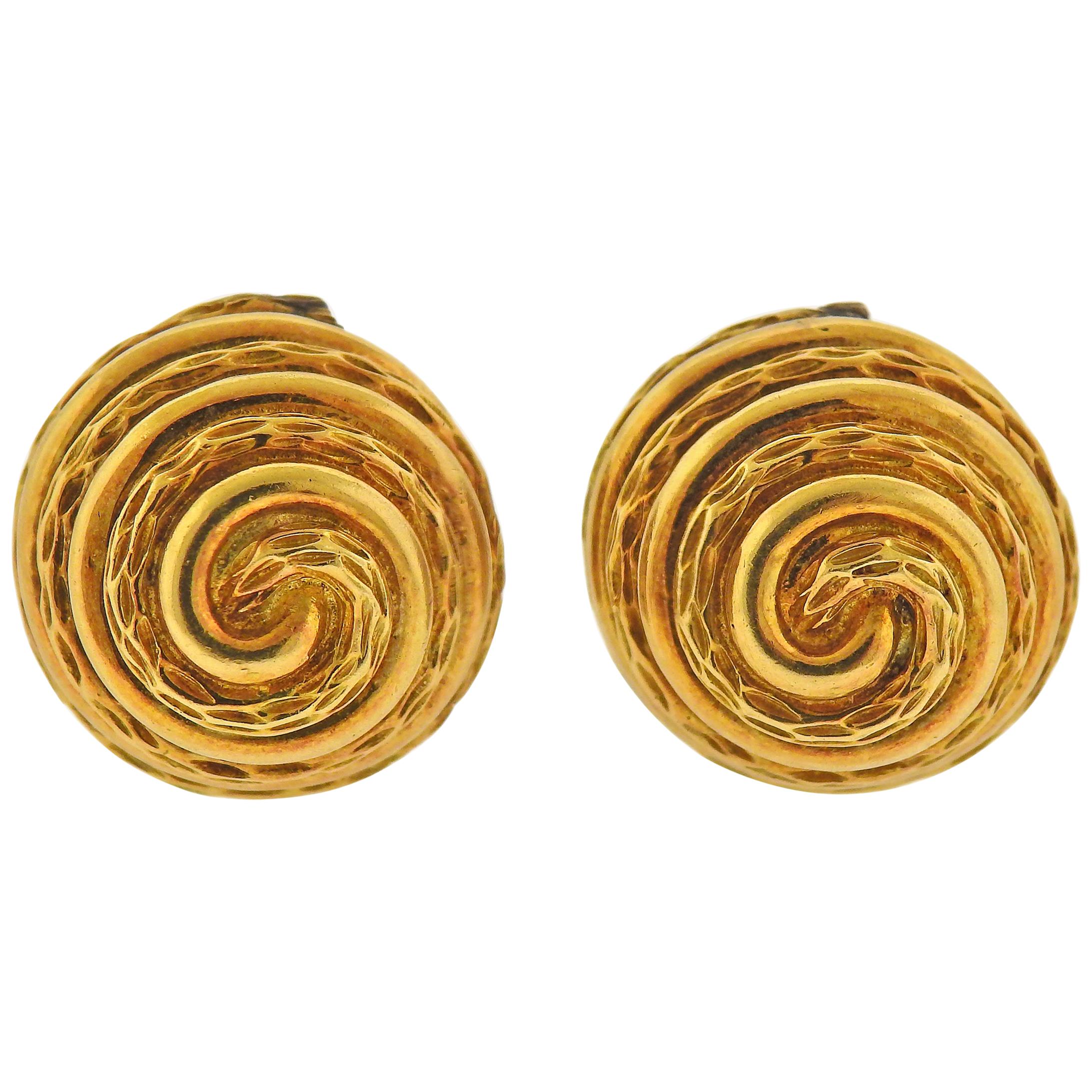 Van Cleef & Arpels Swirl Motif Gold Earrings For Sale