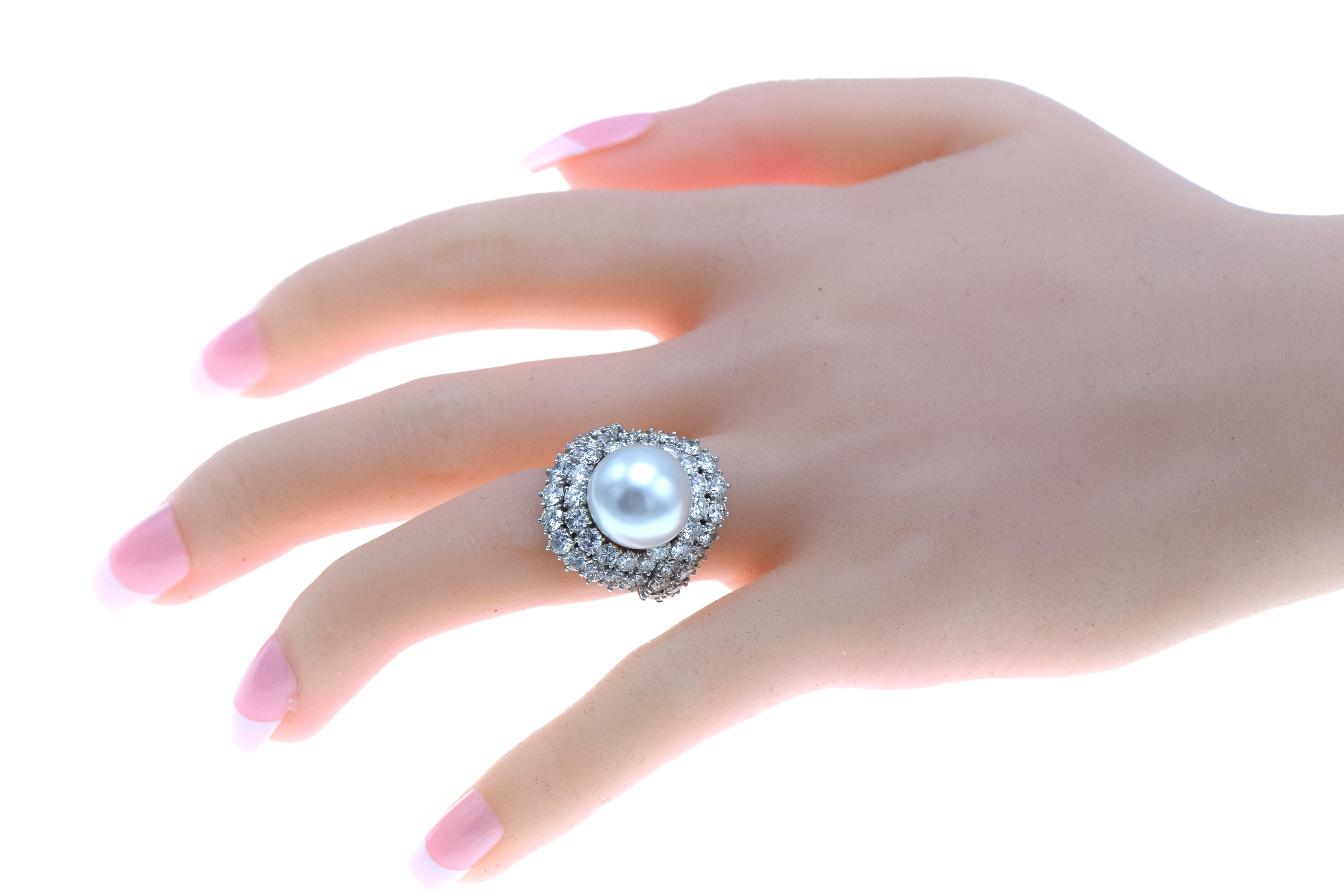 Round Cut Van Cleef & Arpels Tahitian Pearl and Diamond Ring