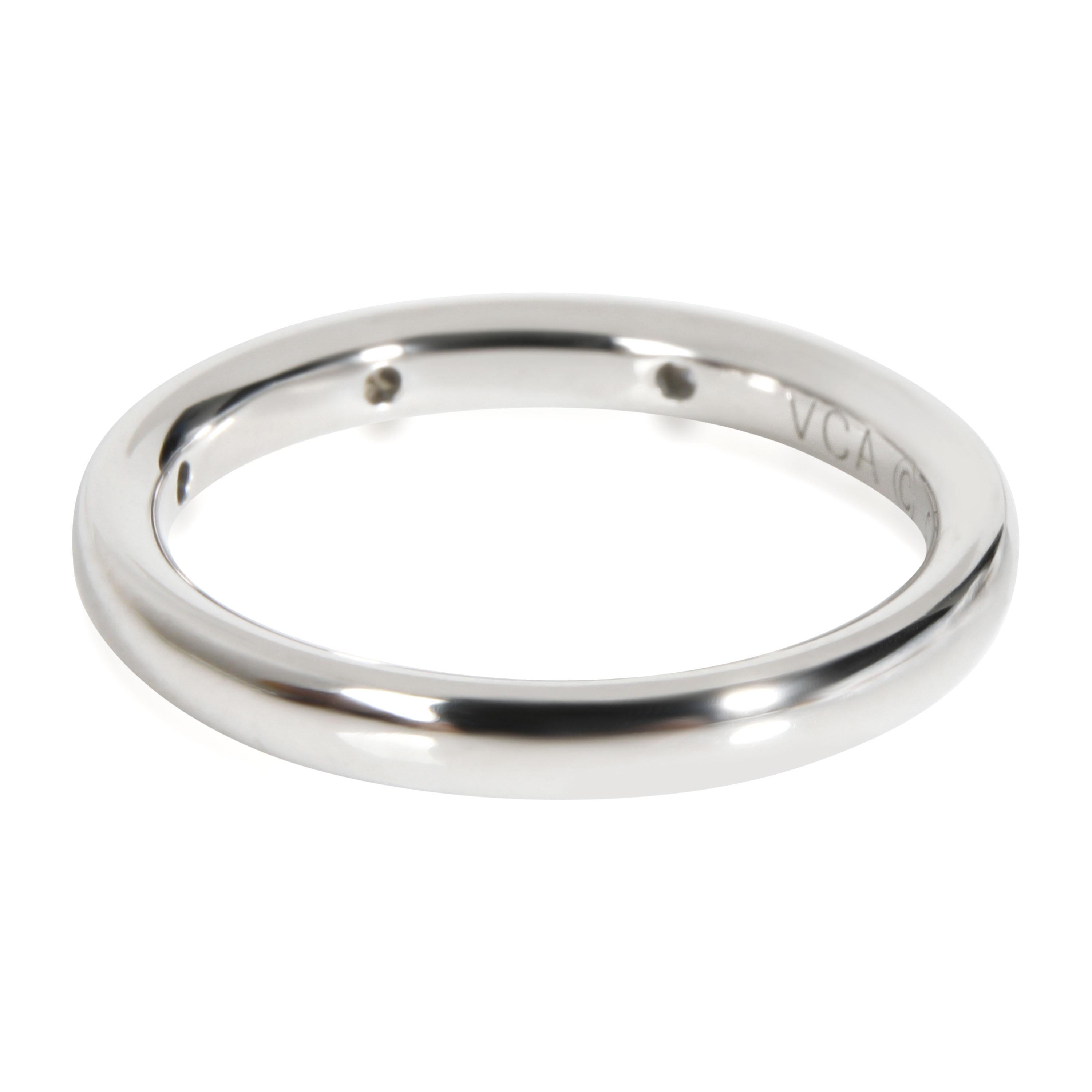 Van Cleef & Arpels Tendrement Etoiles Band aus Platin 0,03 CTW

PRIMÄRE DETAILS
SKU: 112709
Auflistung Titel: Van Cleef & Arpels Tendrement Etoiles Band in Platin 0,03 CTW
Zustand Beschreibung: Verkauft für 1.830 USD. In ausgezeichnetem Zustand und