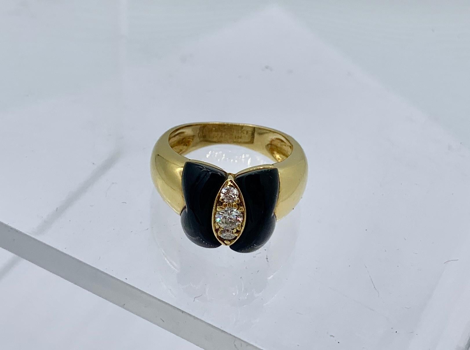 Van Cleef & Arpels Three Diamond Black Onyx Ring France 18 Karat Gold 1