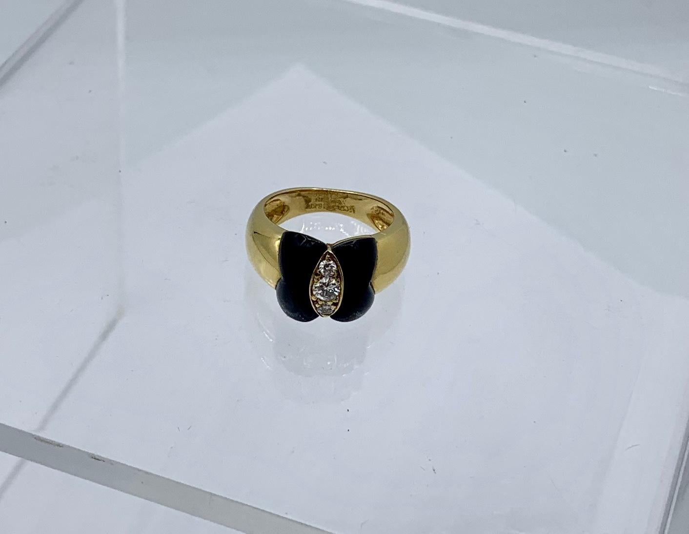Women's Van Cleef & Arpels Three Diamond Black Onyx Ring France 18 Karat Gold