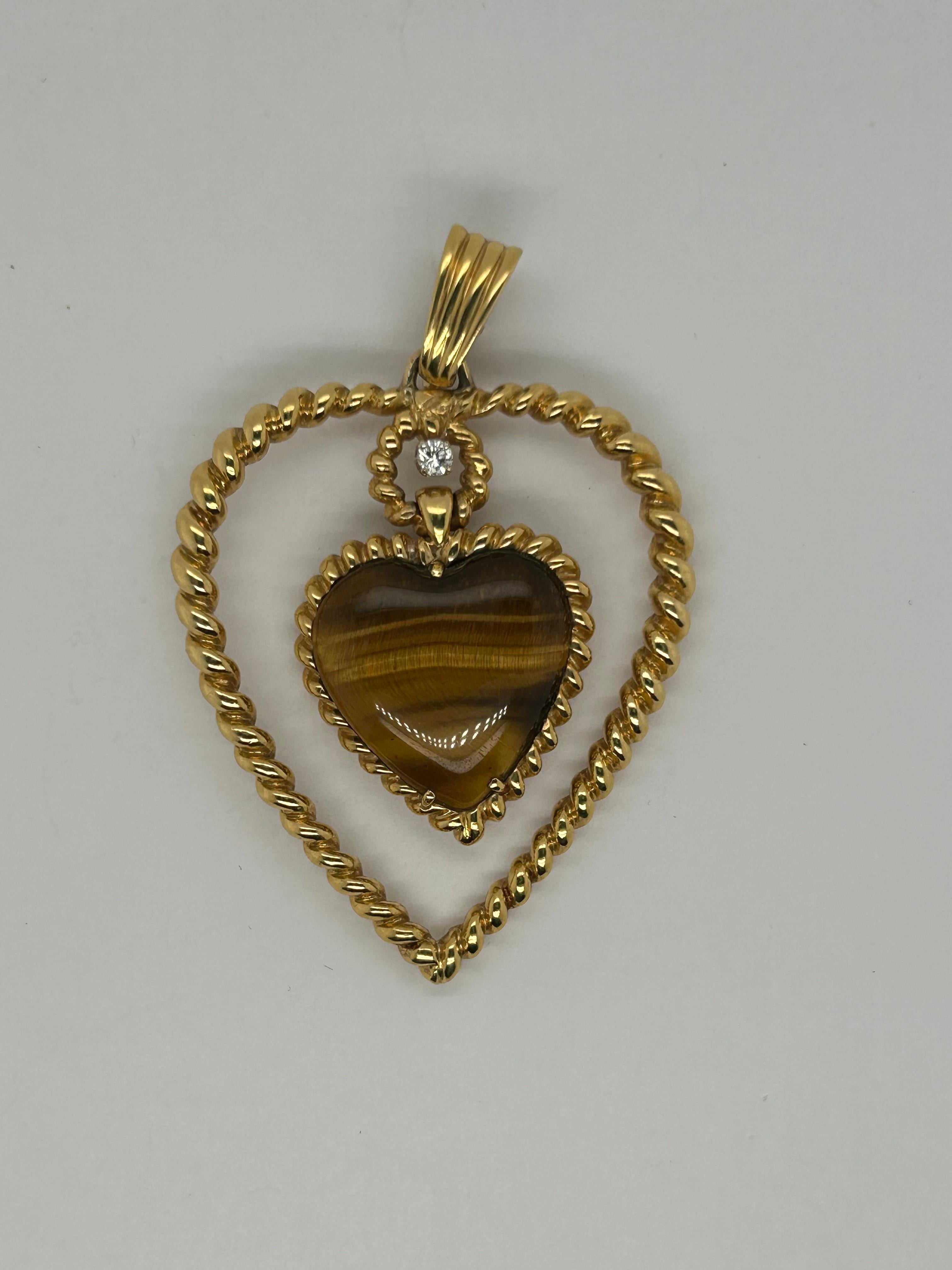 Women's Van Cleef & Arpels Tiger's Eye Heart Pendant Long Necklace For Sale