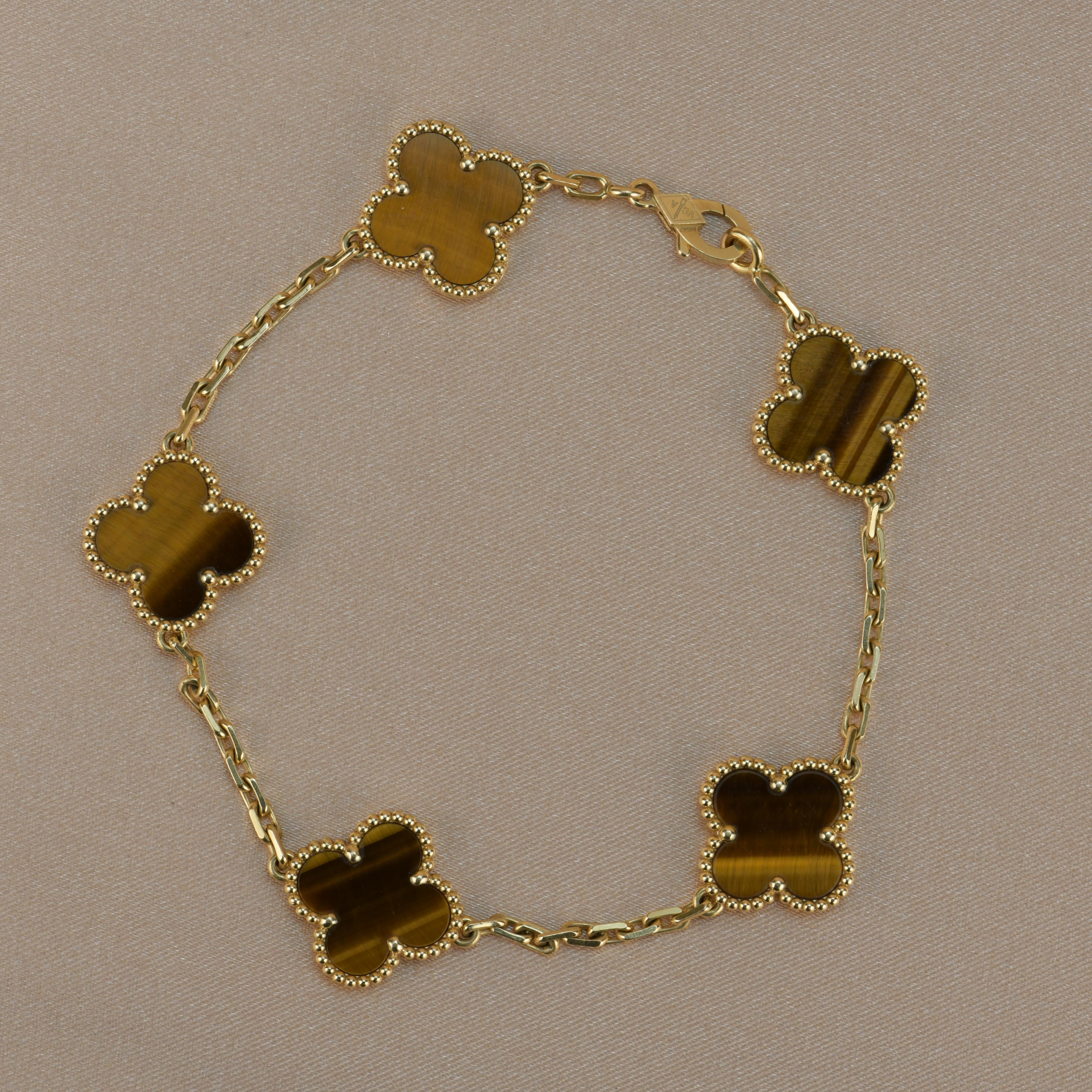Vca au750 bracelet price hot sale