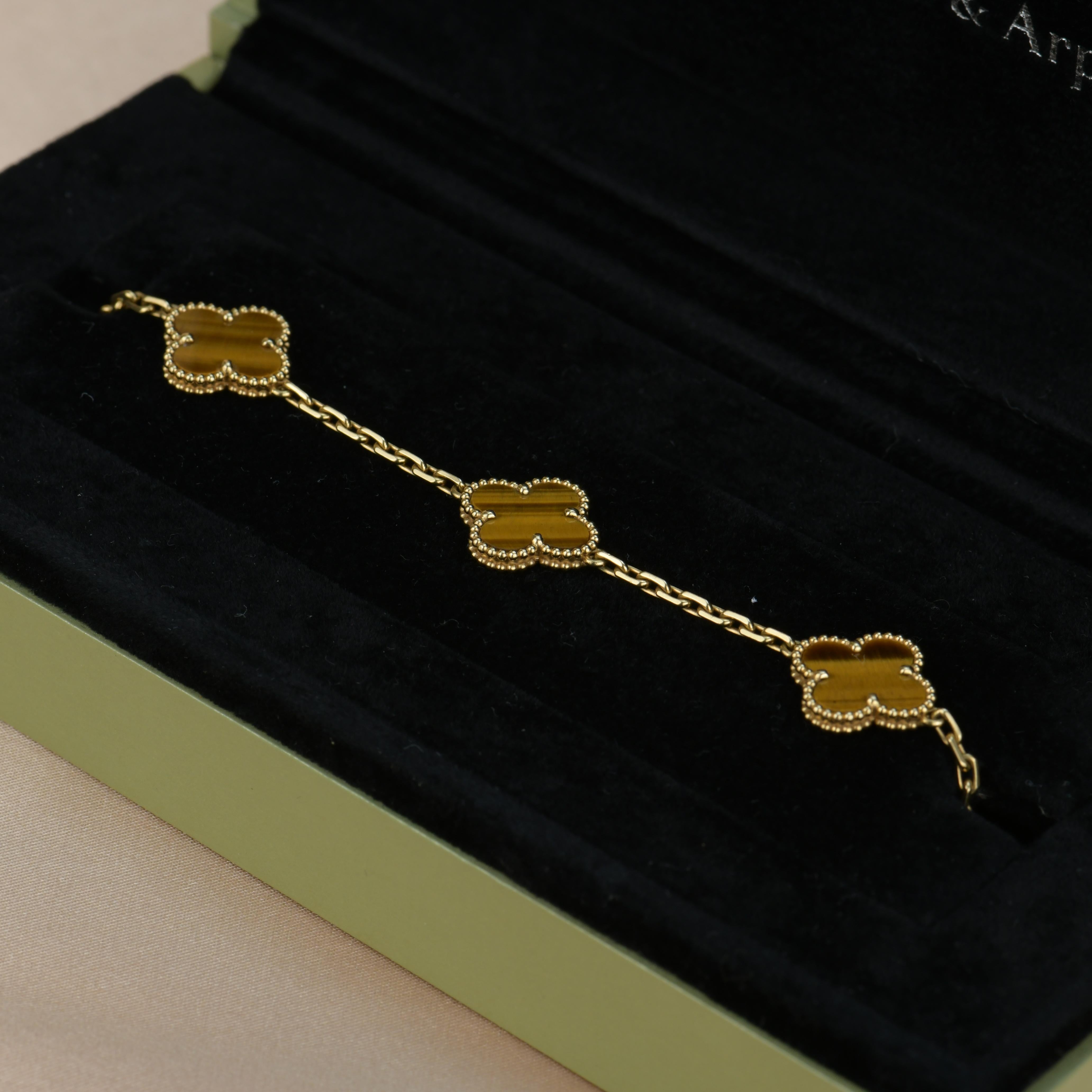 Van Cleef & Arpels Tiger's Eye Vintage Alhambra 5 Motif Gold Bracelet In Excellent Condition In Banbury, GB
