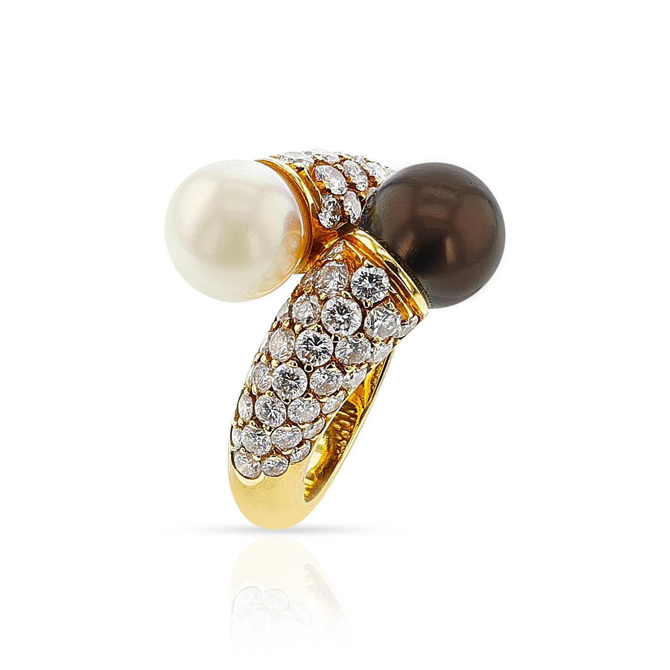 Van Cleef & Arpels Toi Et Moi Pearl Ring with Diamonds, 18k For Sale 2