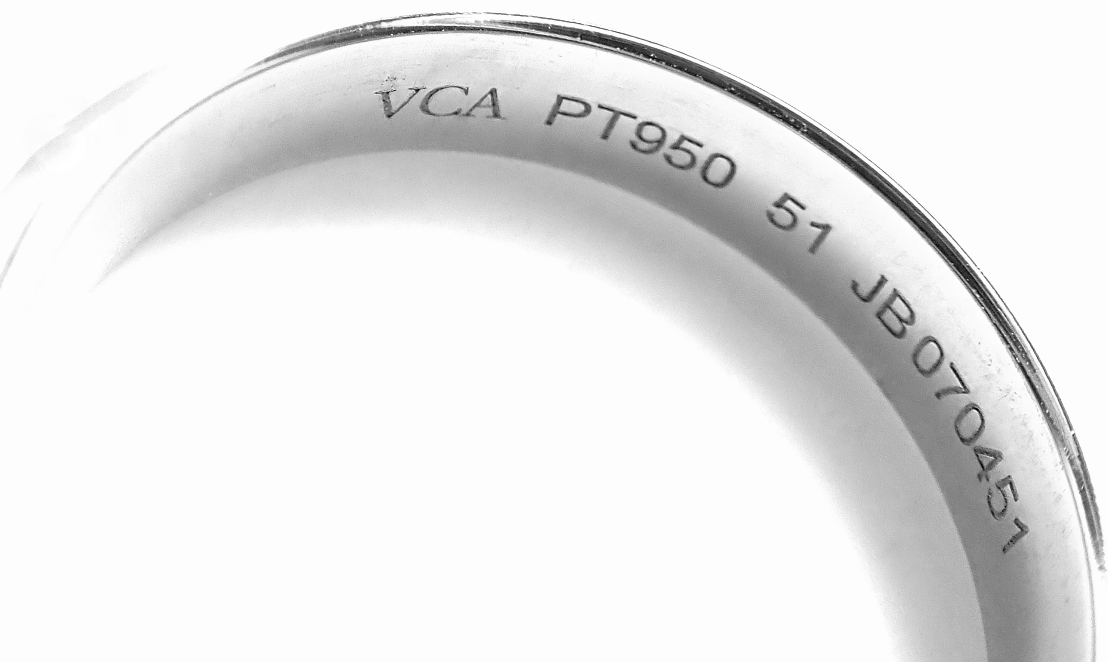 Van Cleef & Arpels Toujours Platinum Wedding Band Ring For Sale 1
