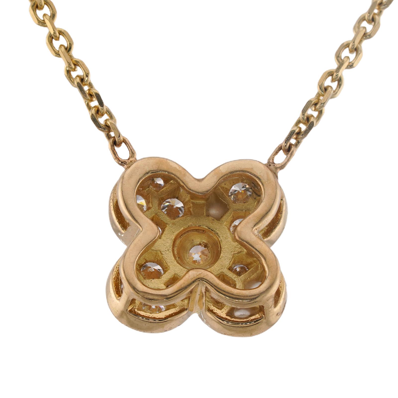 VAN CLEEF & ARPELS Collana con ciondolo in oro giallo Trefle Diamond in vendita 2