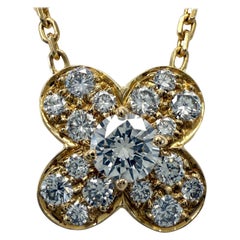 Van Cleef & Arpels Collana con ciondolo in oro giallo 18k con diamante da 0,52 carati