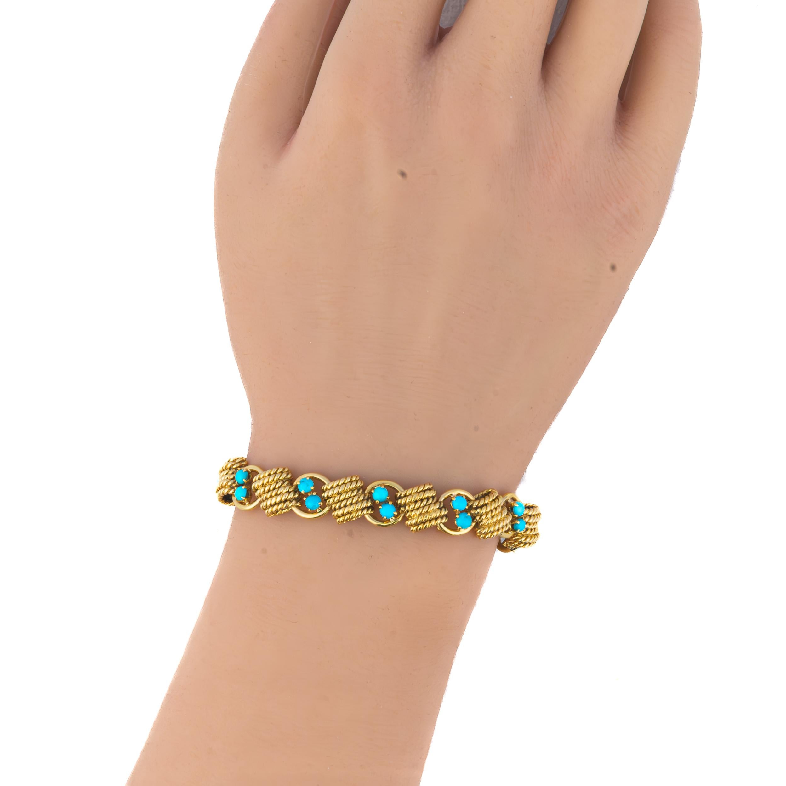 Round Cut Van Cleef & Arpels Turquoise Rope Motif Bracelet For Sale
