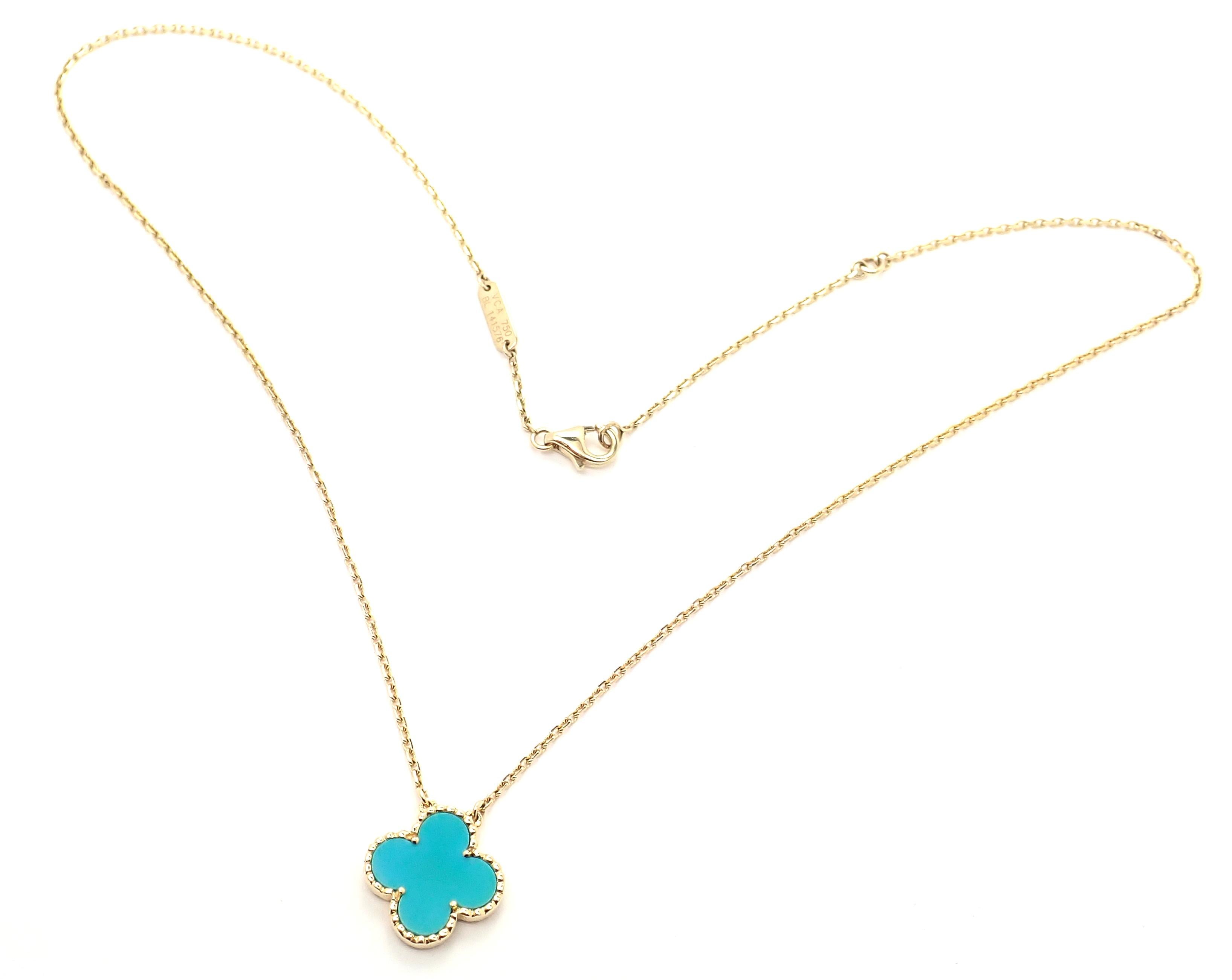 how to layer van cleef necklace