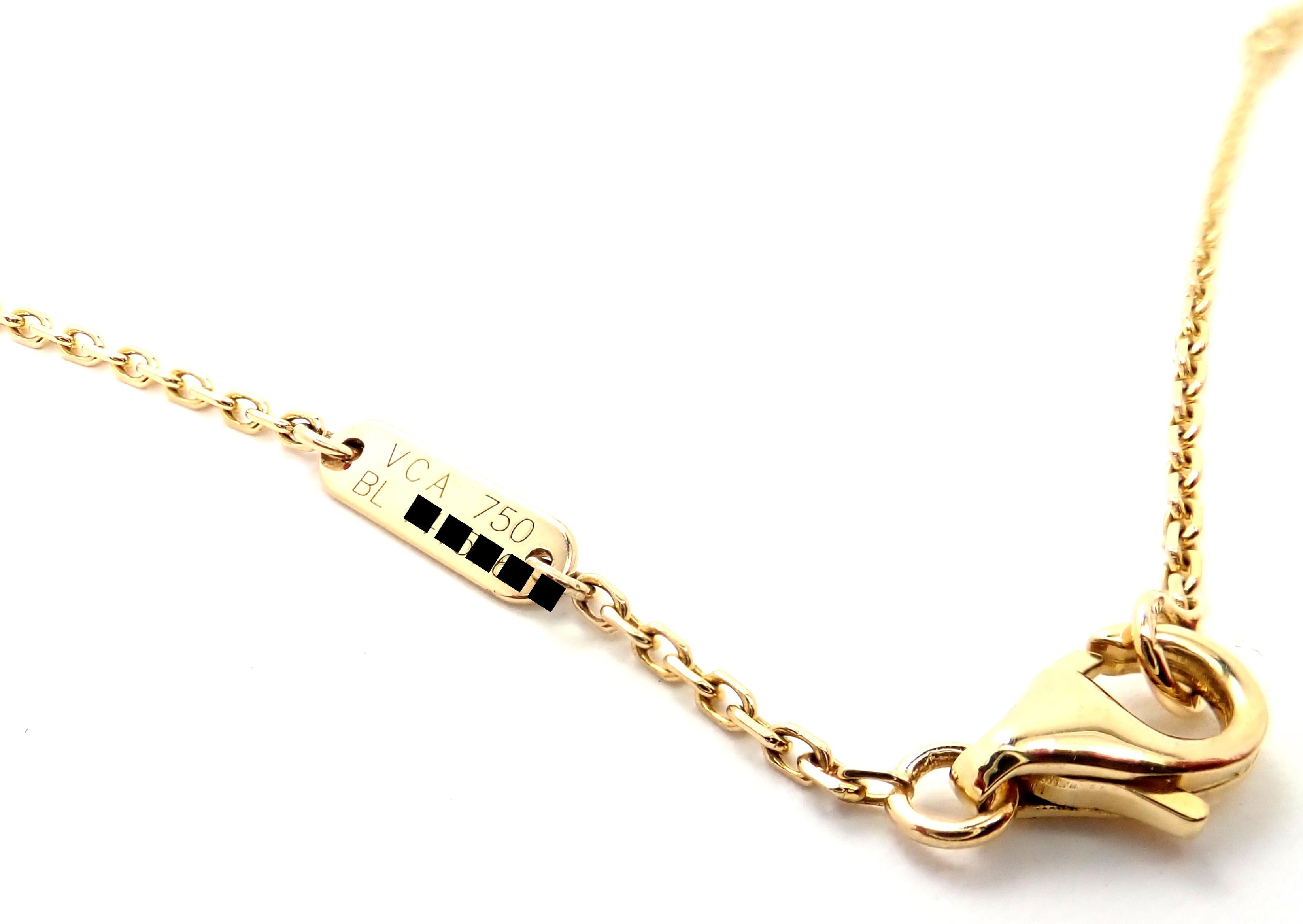 Uncut Van Cleef & Arpels Turquoise Vintage Alhambra Yellow Gold Pendant Necklace