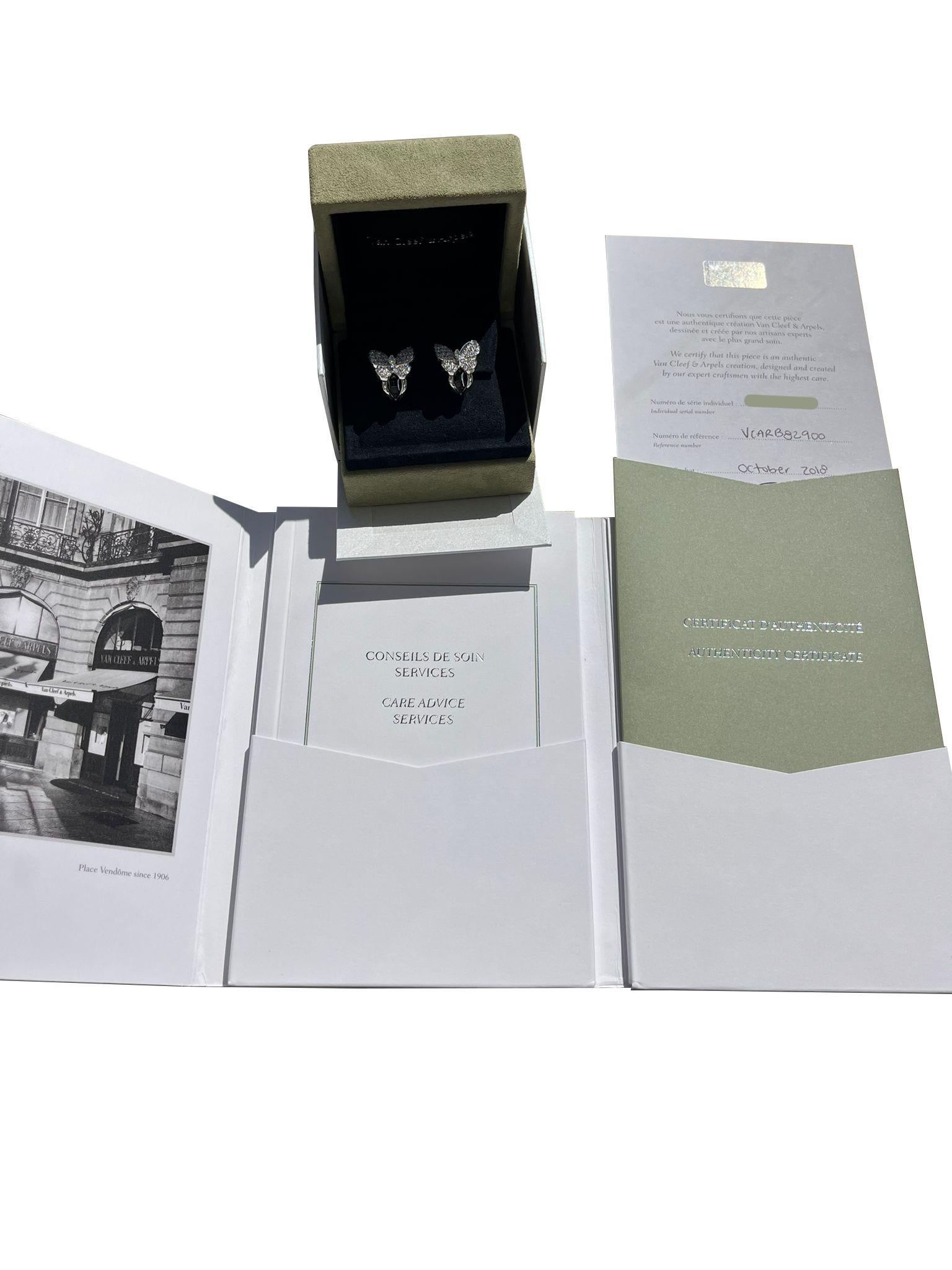 Pendientes Van Cleef & Arpels Dos Mariposas de Oro de 18 K Diamante redondo talla marquesa Modernista en venta