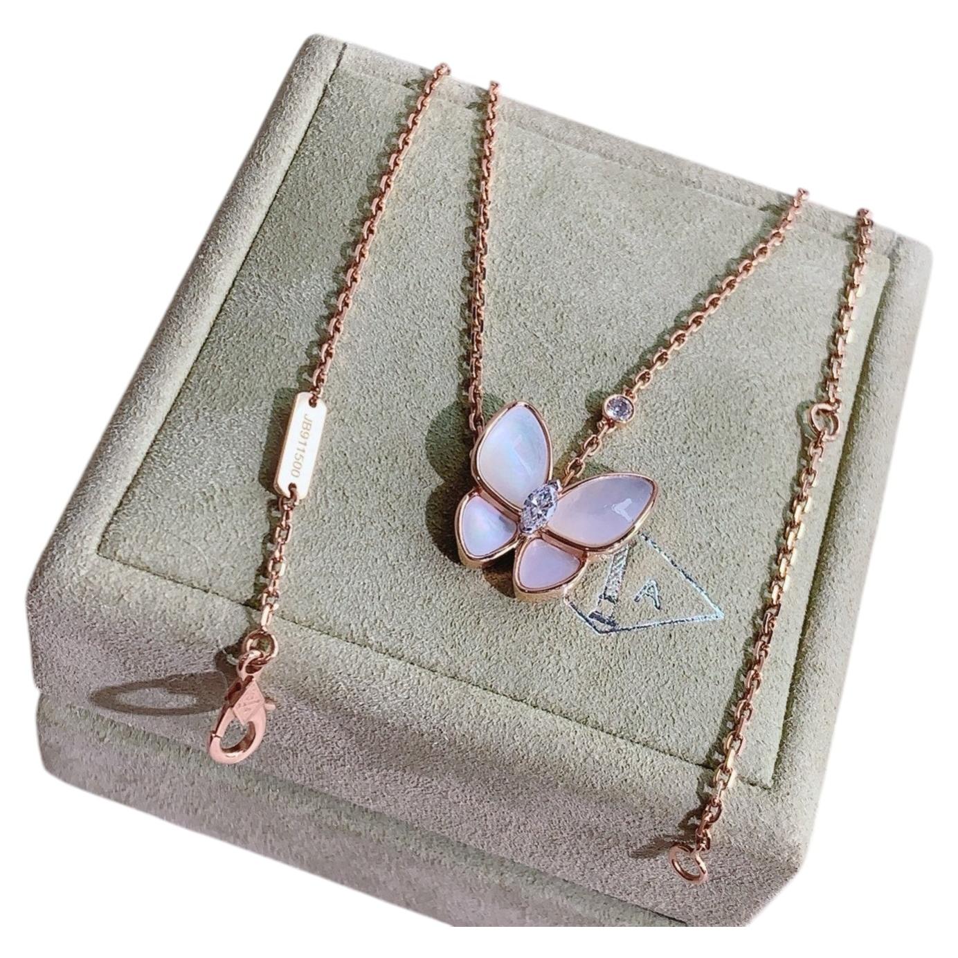 Van Cleef & Arpels Collana Two Butterfly Oro rosa 18 carati madreperla Diamante in vendita