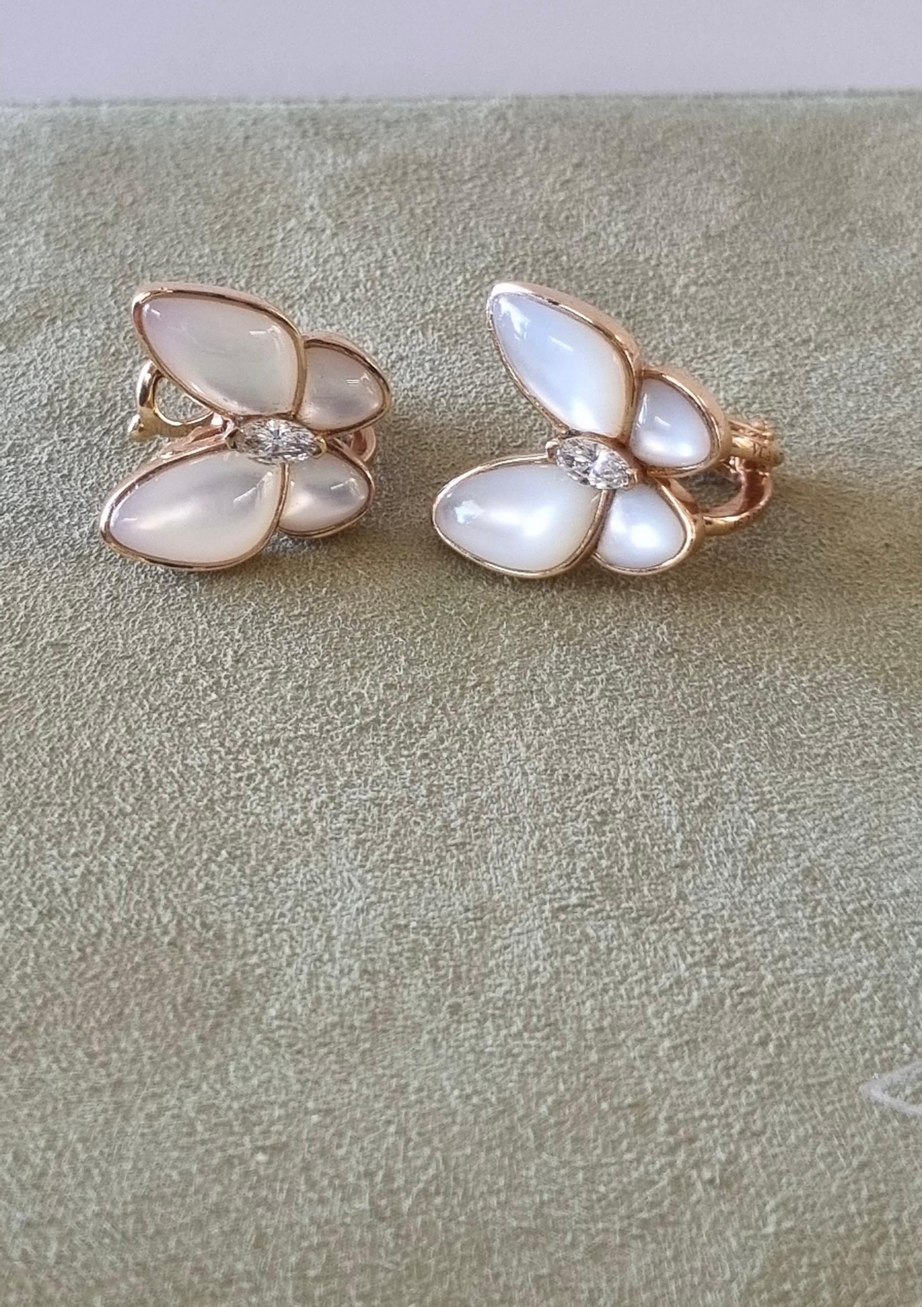 Van Cleef & Arpels - Boucles d'oreilles en or rose avec deux papillons et diamants marquises Excellent état - En vente à Bilbao, ES