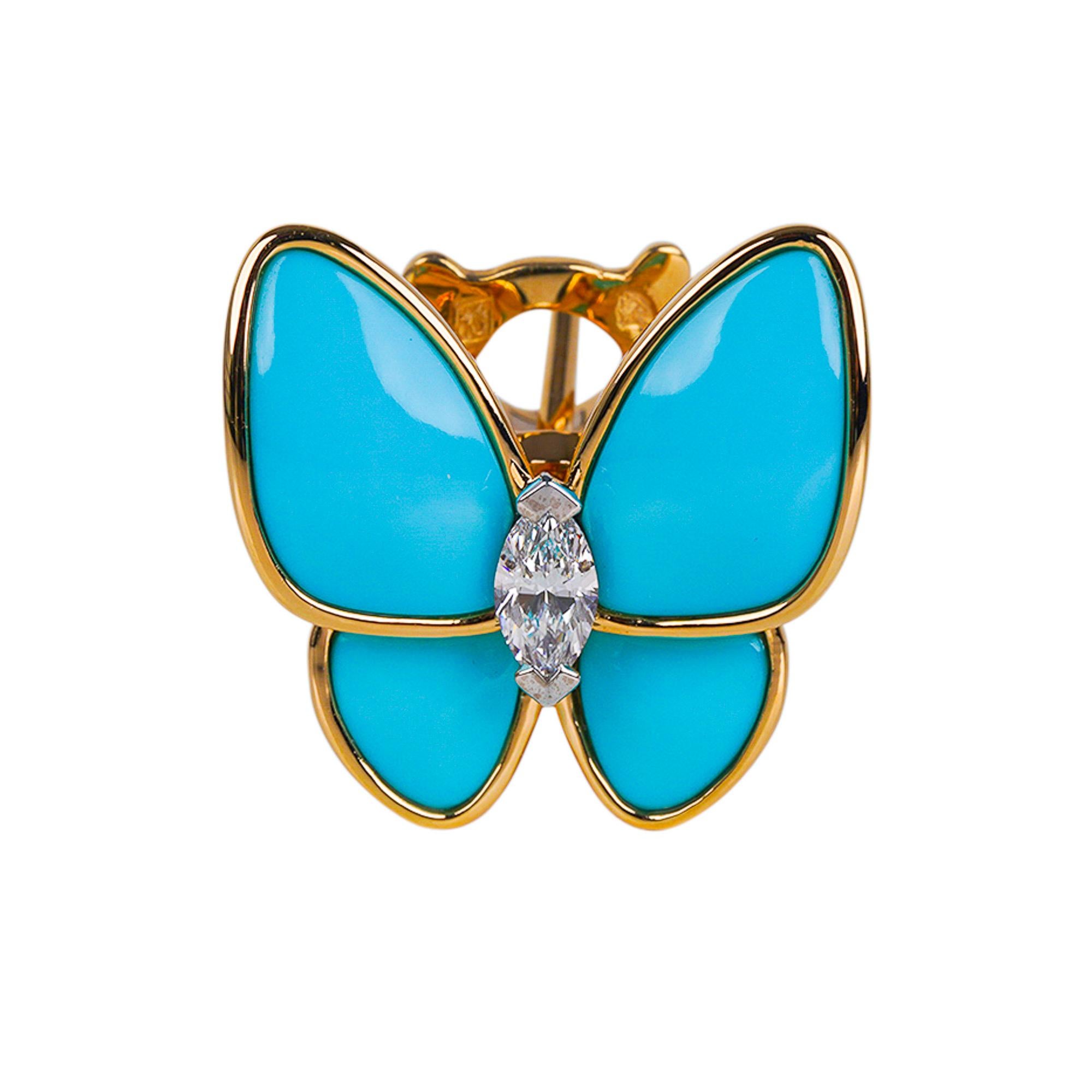Mightychic offers a pair of handmade Van Cleef & Arpels Two Butterfly earrings.
Butterflies are beloved and represent new beginnings and hope.
Earrings are 18k Yellow Gold.
36 marquise-cut diamonds totalling 1 carat.
Diamond quality DEF, IF to