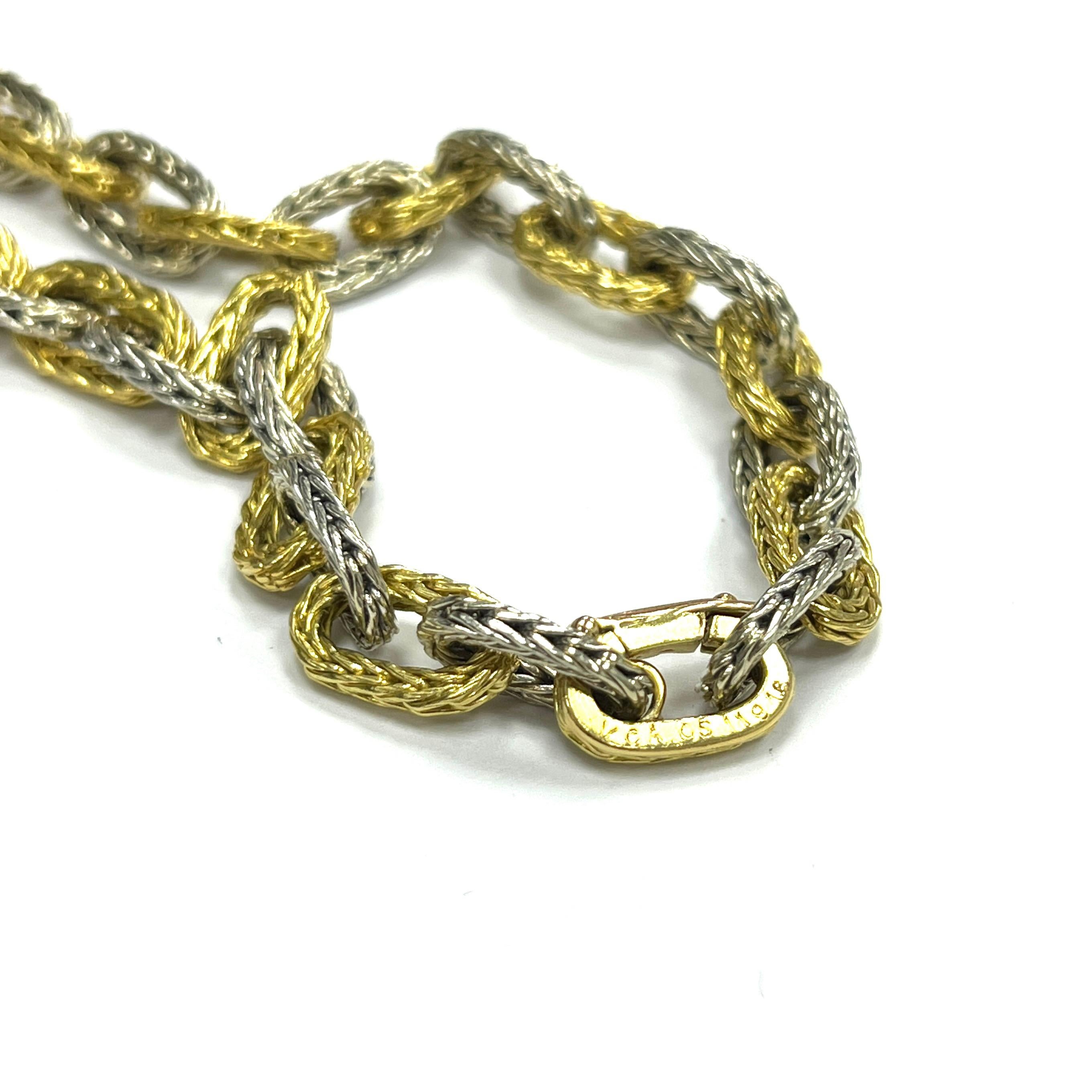 Van Cleef & Arpels Two-Tone Gold Chain Collar Necklace In Excellent Condition For Sale In New York, NY
