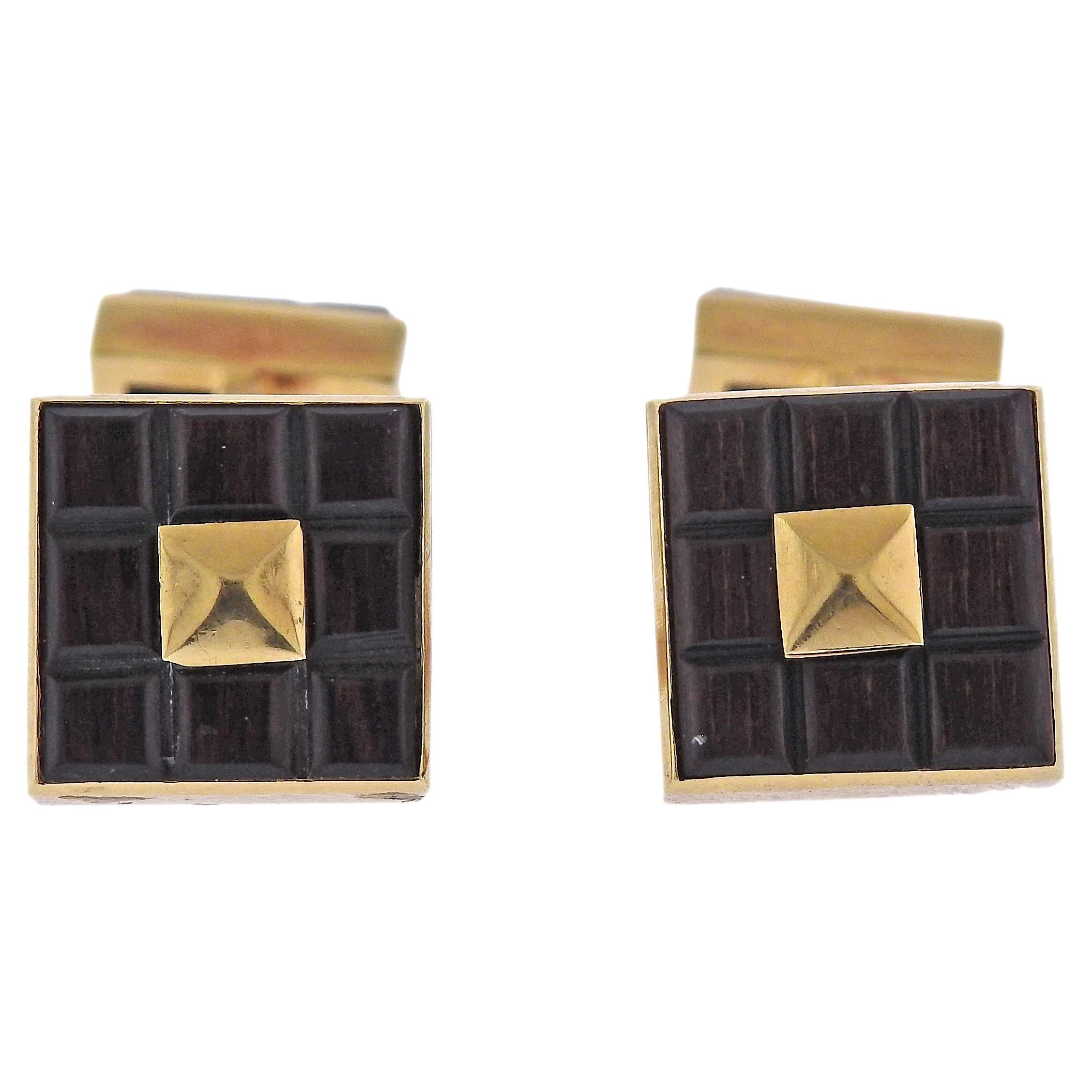 Van Cleef & Arpels VCA 1970s Wood Gold Cufflinks For Sale