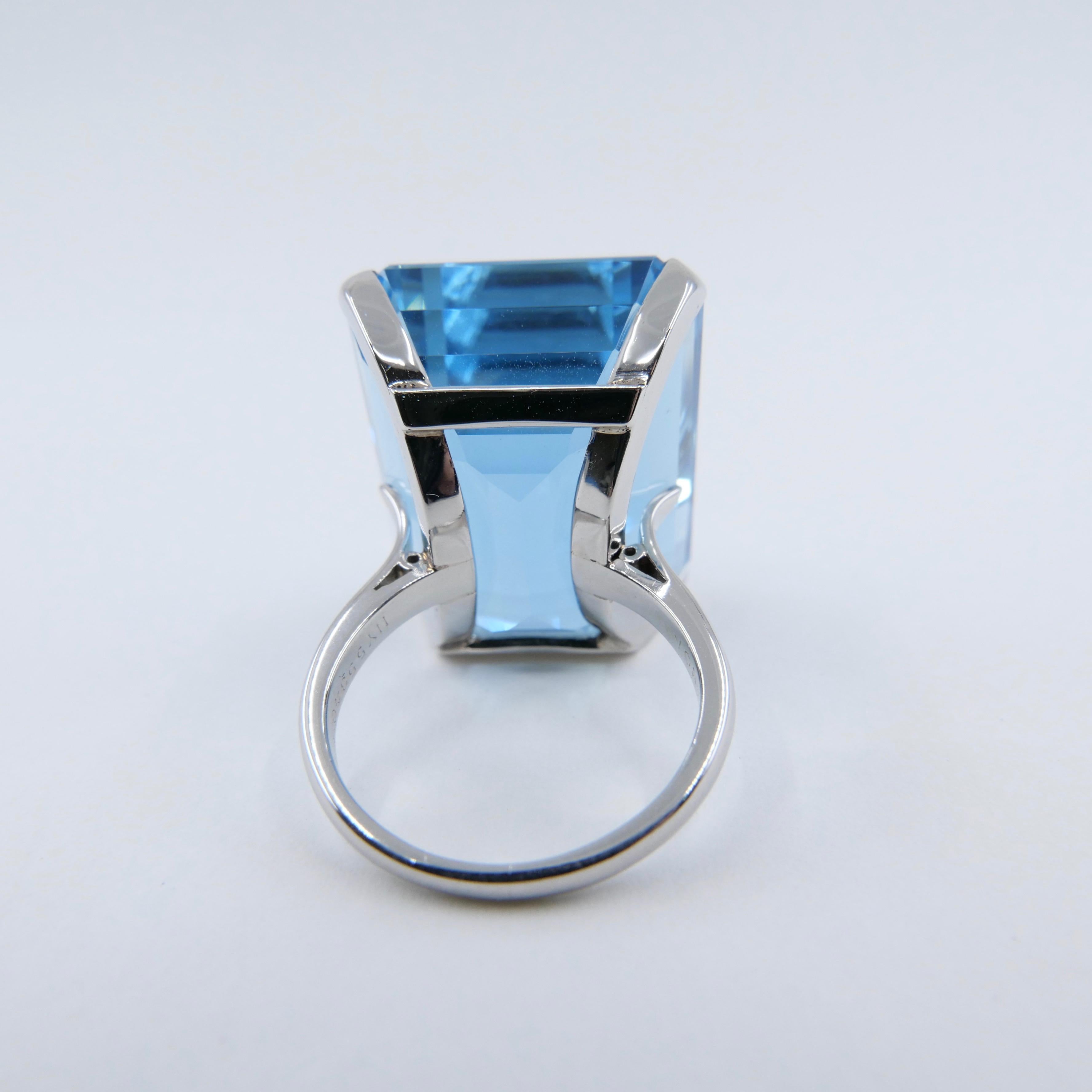 Van Cleef & Arpels VCA Aquamarine 48.90 Carat Platinum Ring, circa 1950s 3