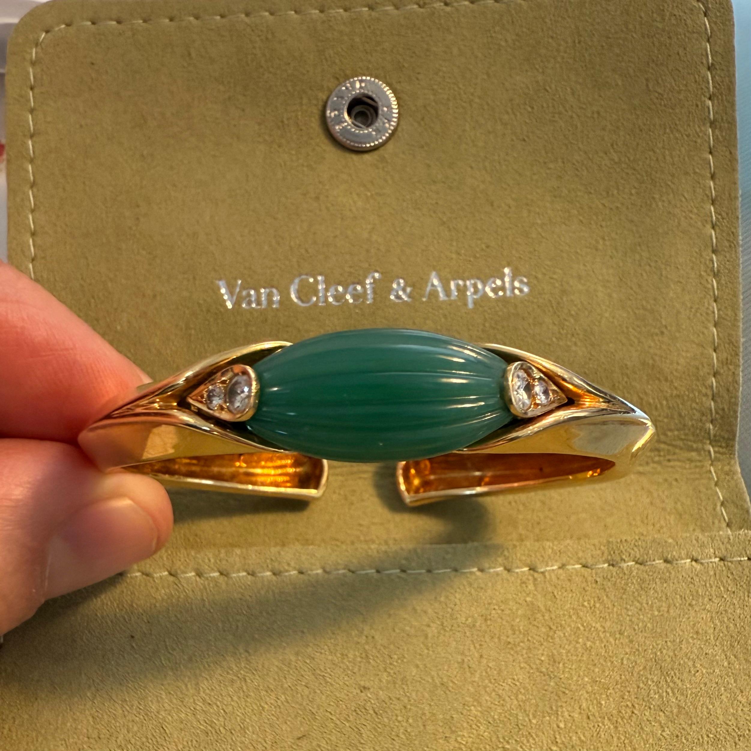 Van Cleef & Arpels Bracciale con diamanti e crisoprasio verde 18Kt in vendita 6