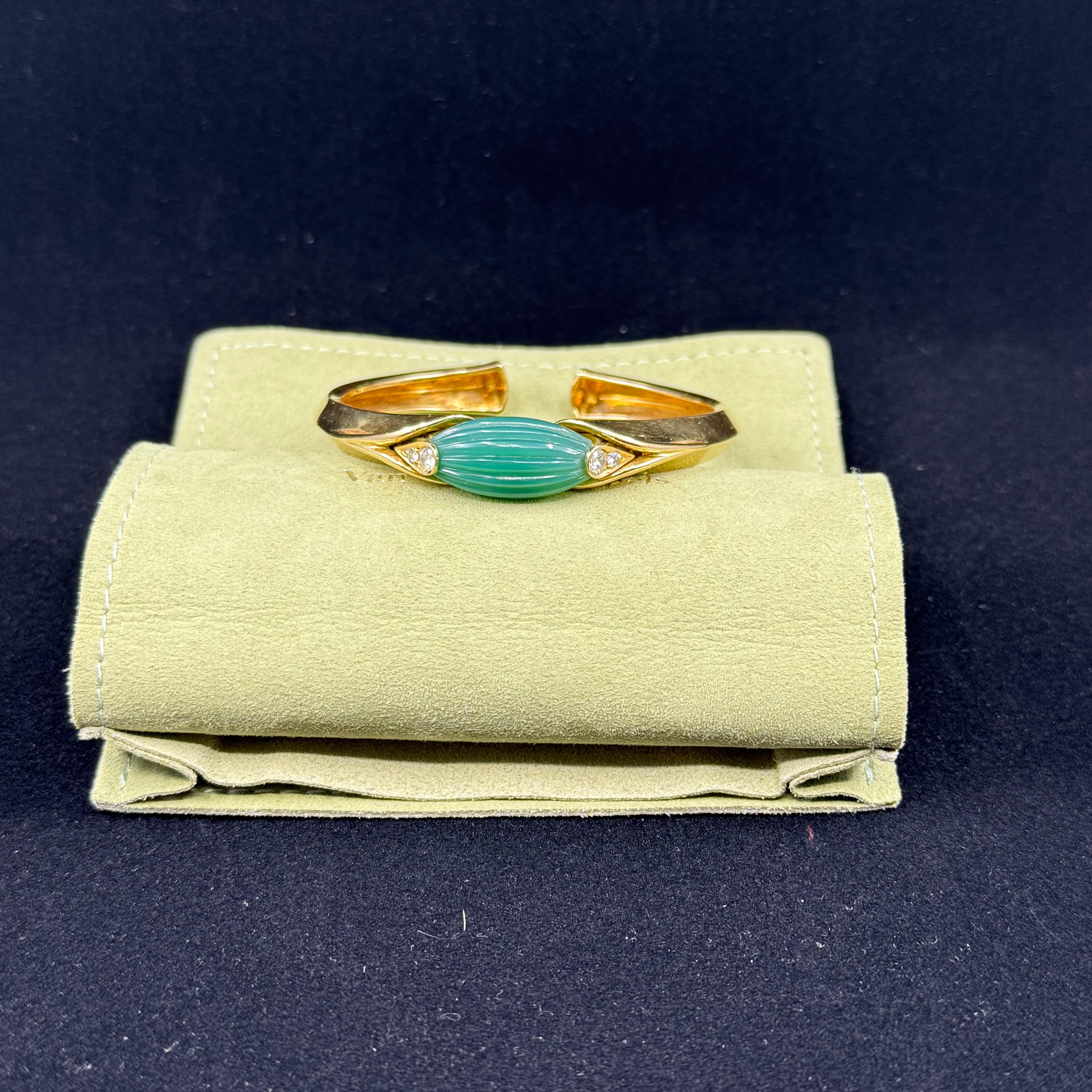 Van Cleef & Arpels Bracciale con diamanti e crisoprasio verde 18Kt in vendita 7