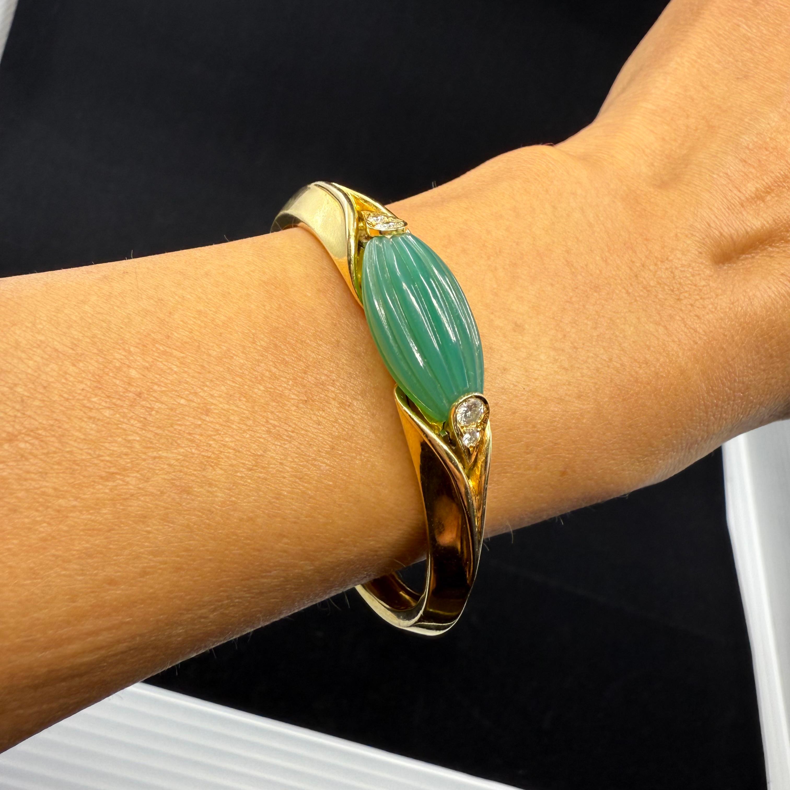 Van Cleef & Arpels Bracciale con diamanti e crisoprasio verde 18Kt in vendita 11