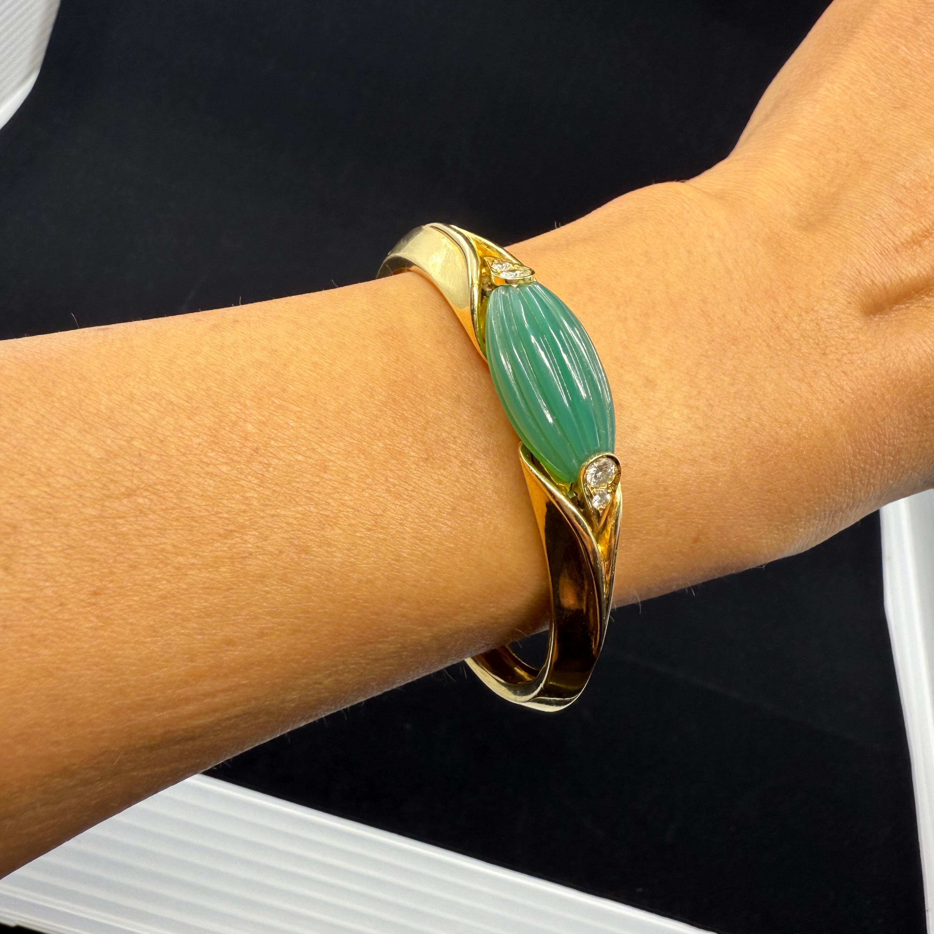 Van Cleef & Arpels Bracciale con diamanti e crisoprasio verde 18Kt in vendita 13