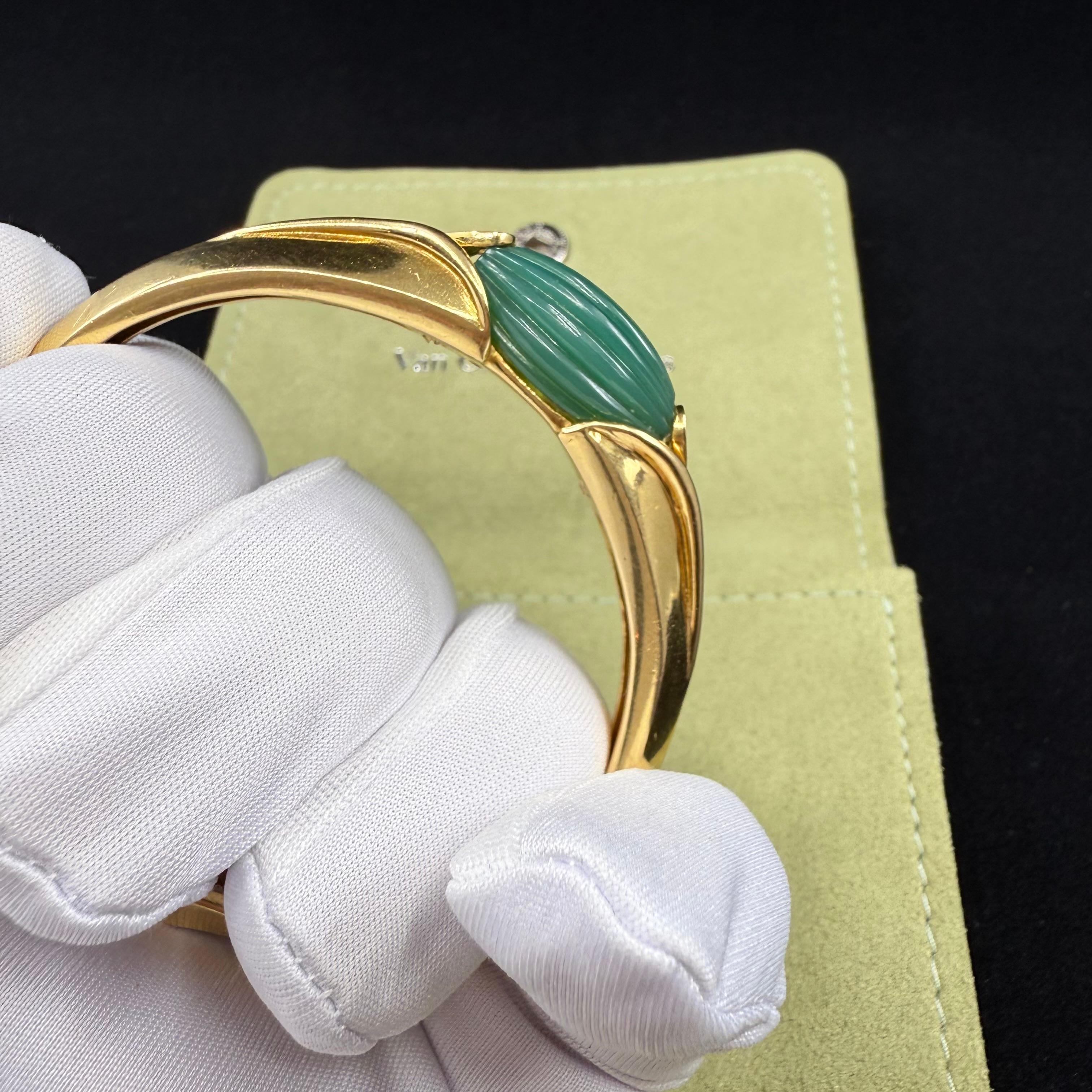 Van Cleef & Arpels Bracciale con diamanti e crisoprasio verde 18Kt in vendita 3