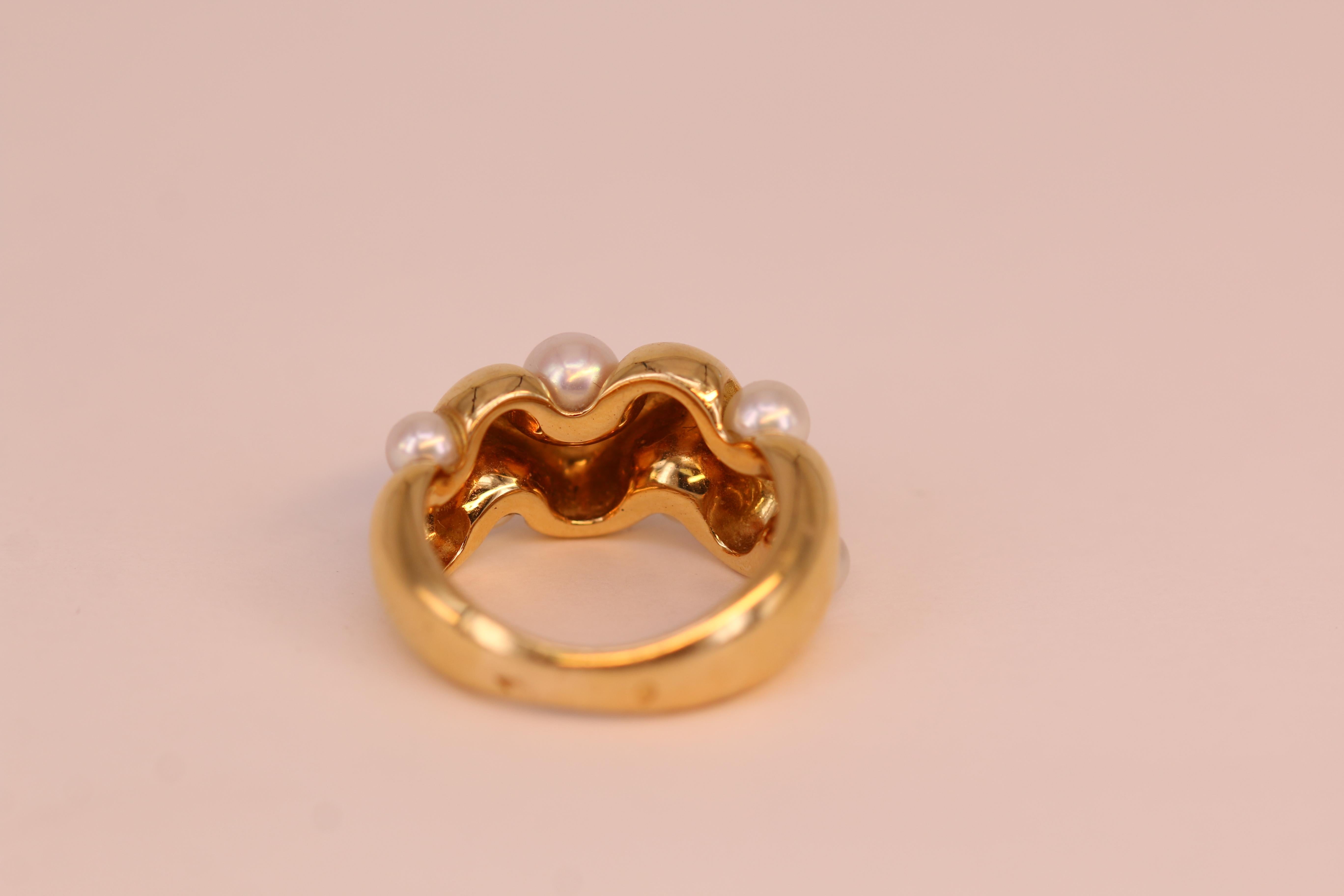 Van Cleef & Arpels 'VCA' 18 Karat Gold and Cultured Pearl Ring 1