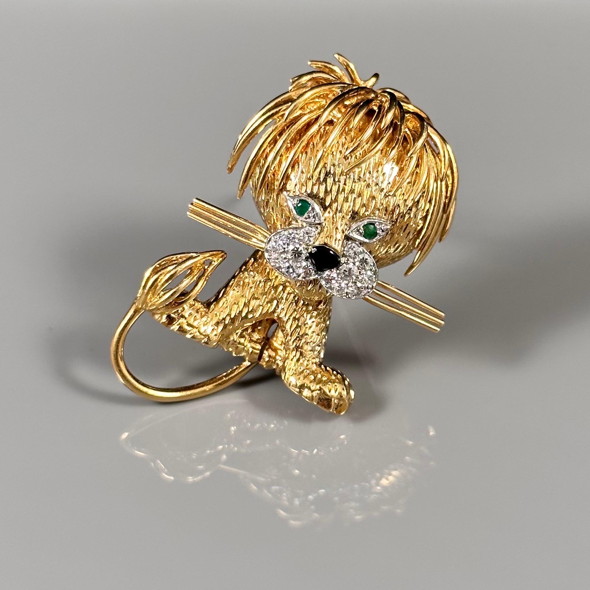 Van Cleef & Arpels VCA Lion Ebouriffé Diamond Emerald Brooch Yellow Gold French 2