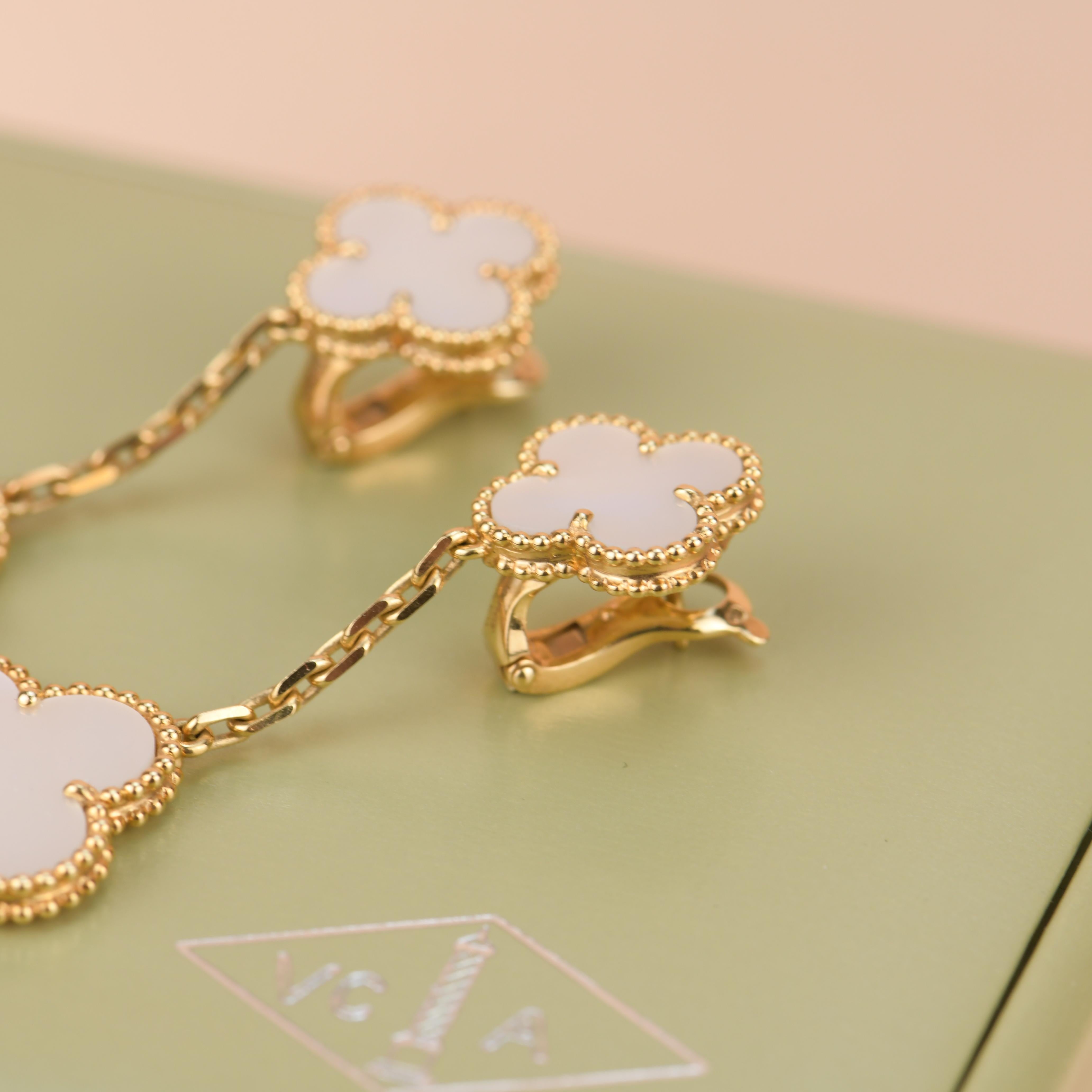 Van Cleef & Arpels VCA Magic Alhambra Lange Perlmutt-Ohrringe 6