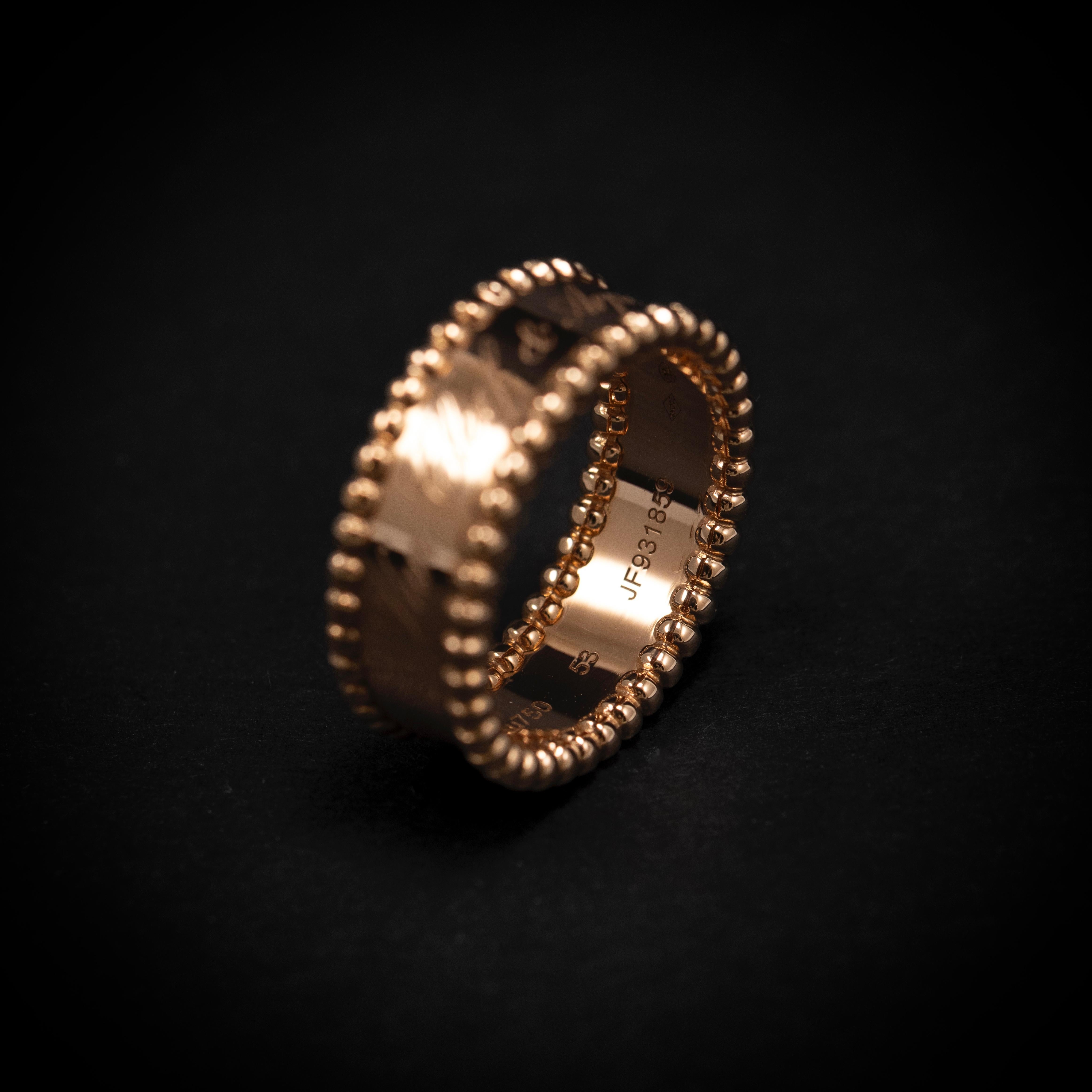 Van Cleef & Arpels VCA Perlée Signature Ring 18K Rose Gold Full Set Box Papers In Good Condition For Sale In Lisbon, PT