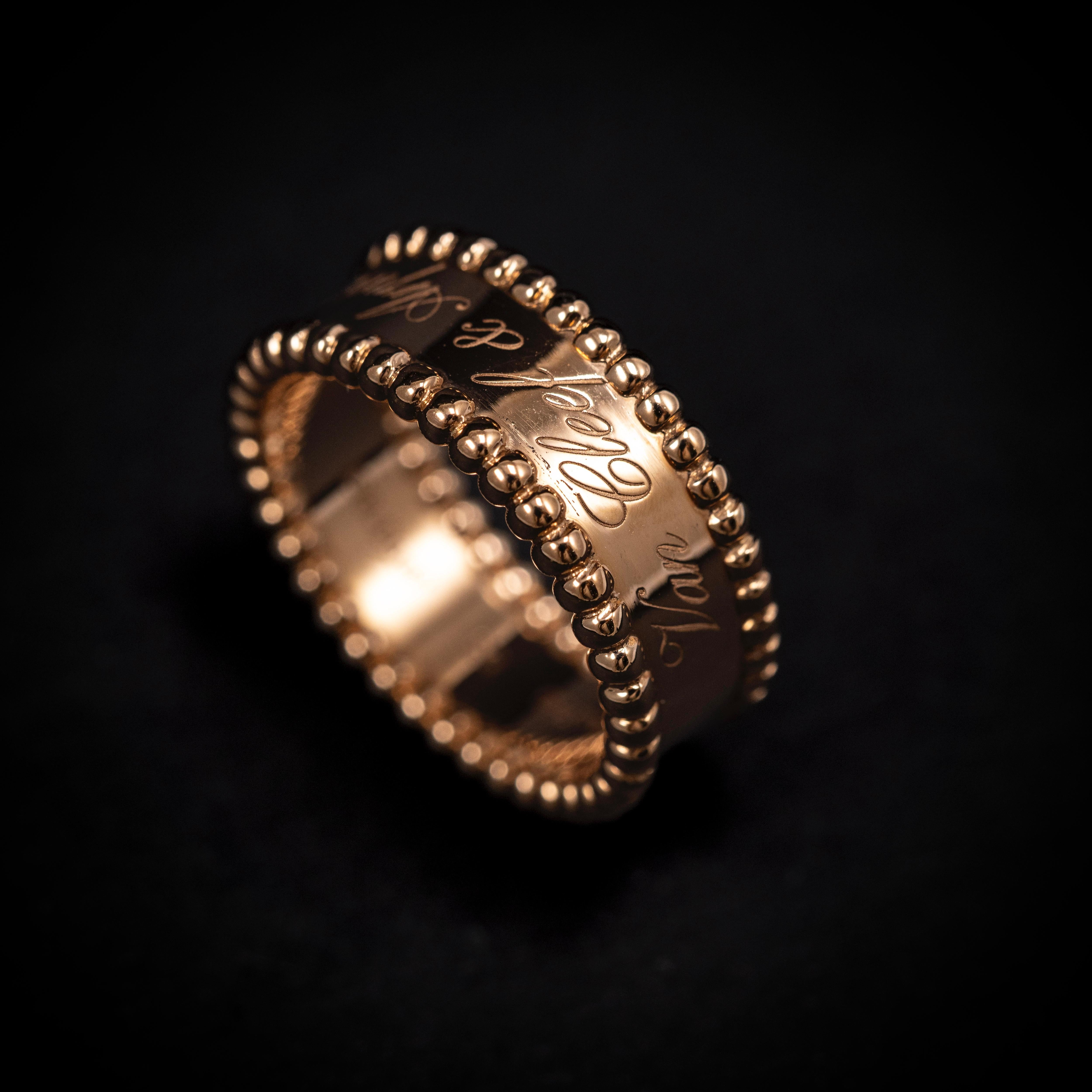 Women's or Men's Van Cleef & Arpels VCA Perlée Signature Ring 18K Rose Gold Full Set Box Papers For Sale