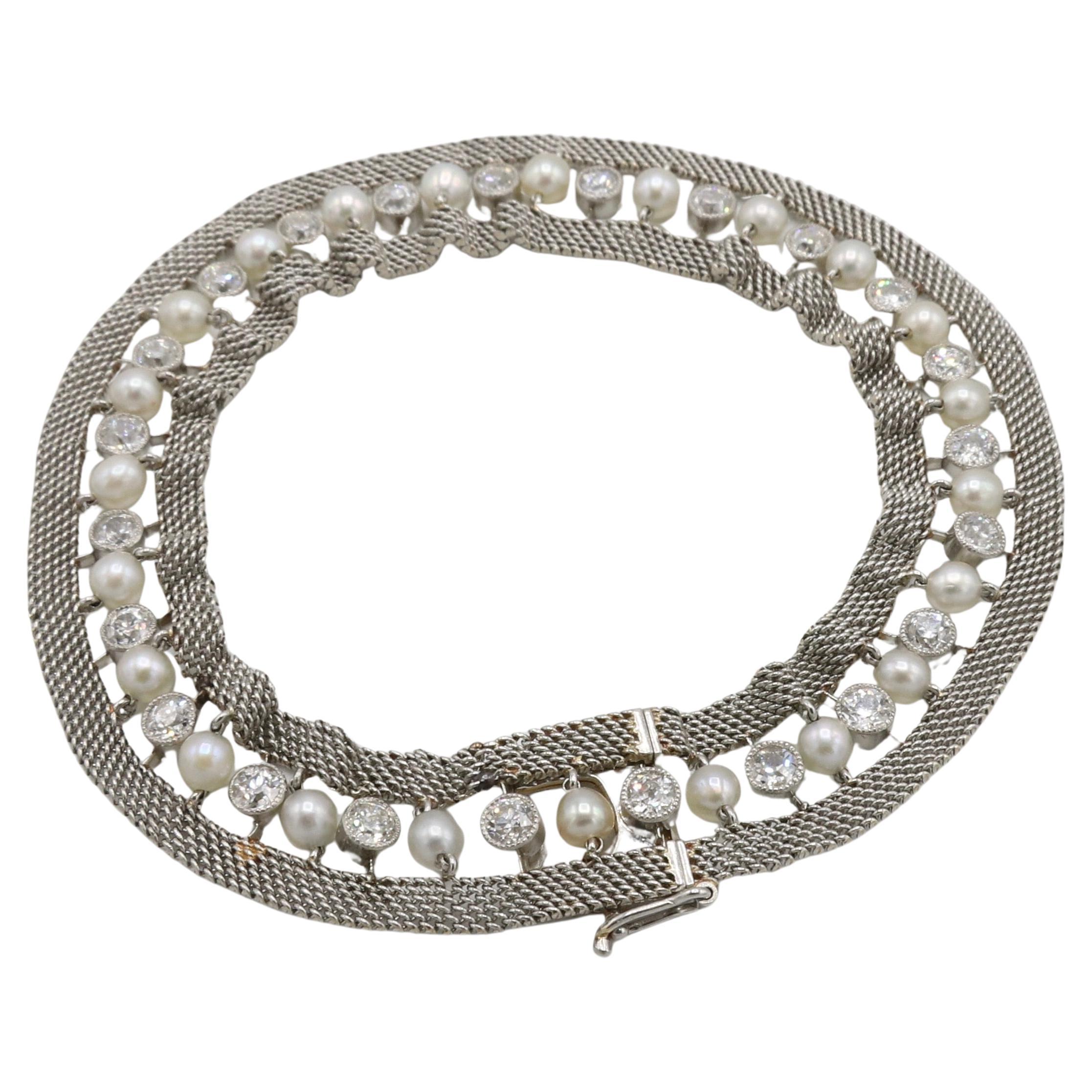 Taglio antico europeo Bracciale Van Cleef & Arpels VCA in platino con diamanti taglio europeo e perle