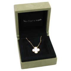Van Cleef & Arpels VCA Vintage Alhambra Mother of Pearl Gold Pendant Necklace