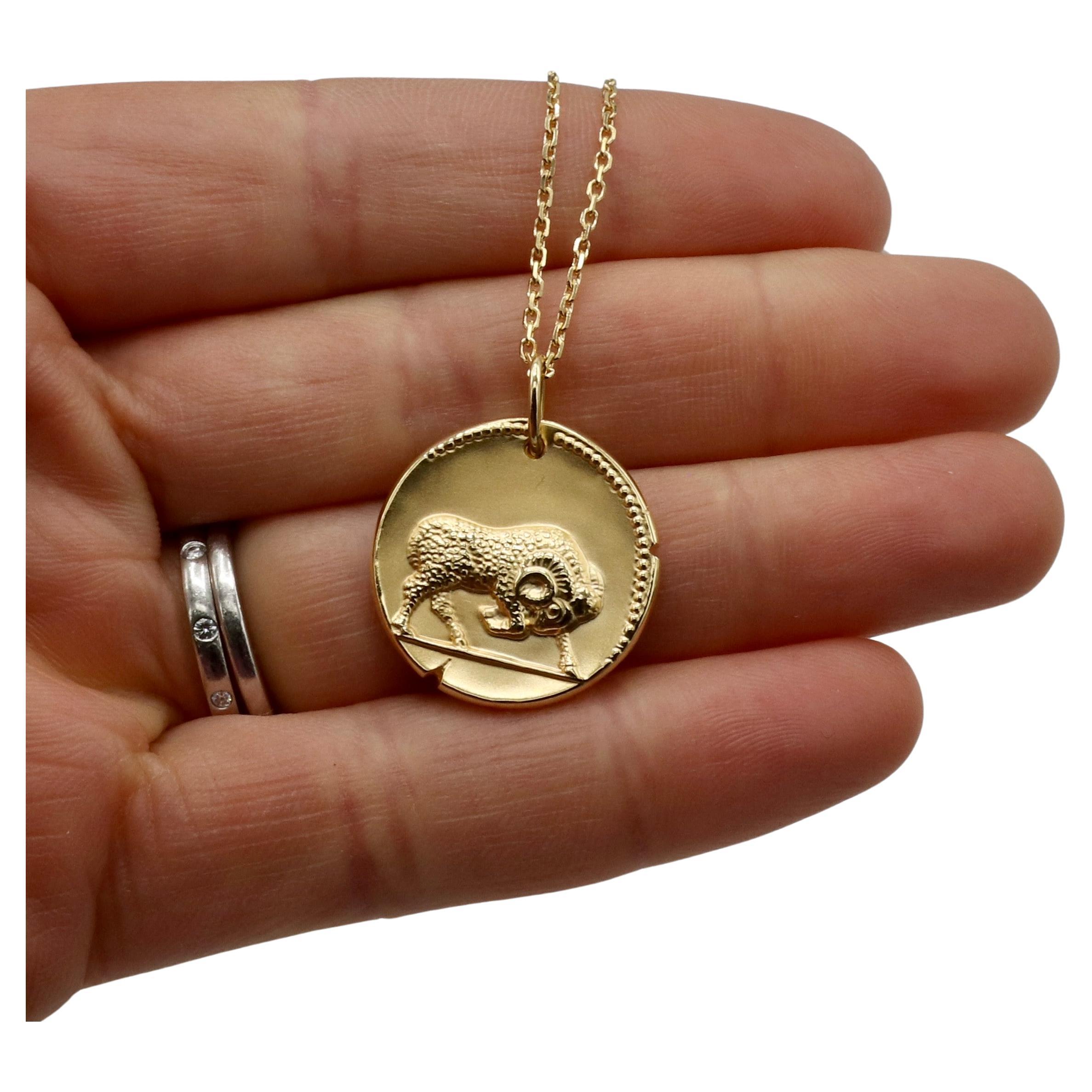 Modern Van Cleef & Arpels VCA Zodiac Medal Aries 18 Karat Yellow Gold Pendant Necklace
