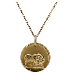 Van Cleef & Arpels VCA Zodiac Medal Aries Halskette mit Anhänger aus 18 Karat Gelbgold mit Tierkreiszeichen
