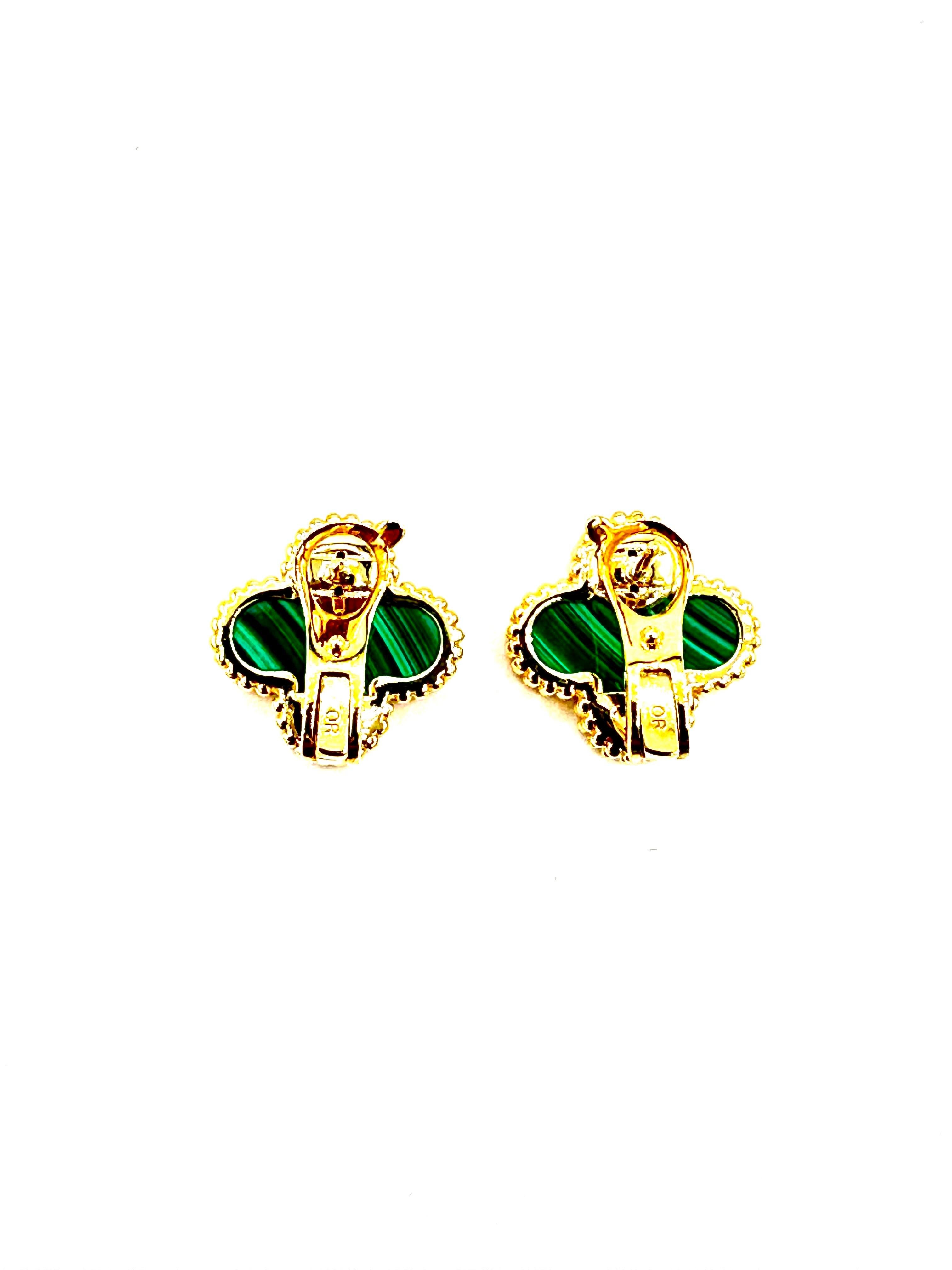 Van Cleef & Arpels Vinatge Alhambra Malachite and 18K Yellow Gold Earrings  In Excellent Condition For Sale In Chevy Chase, MD