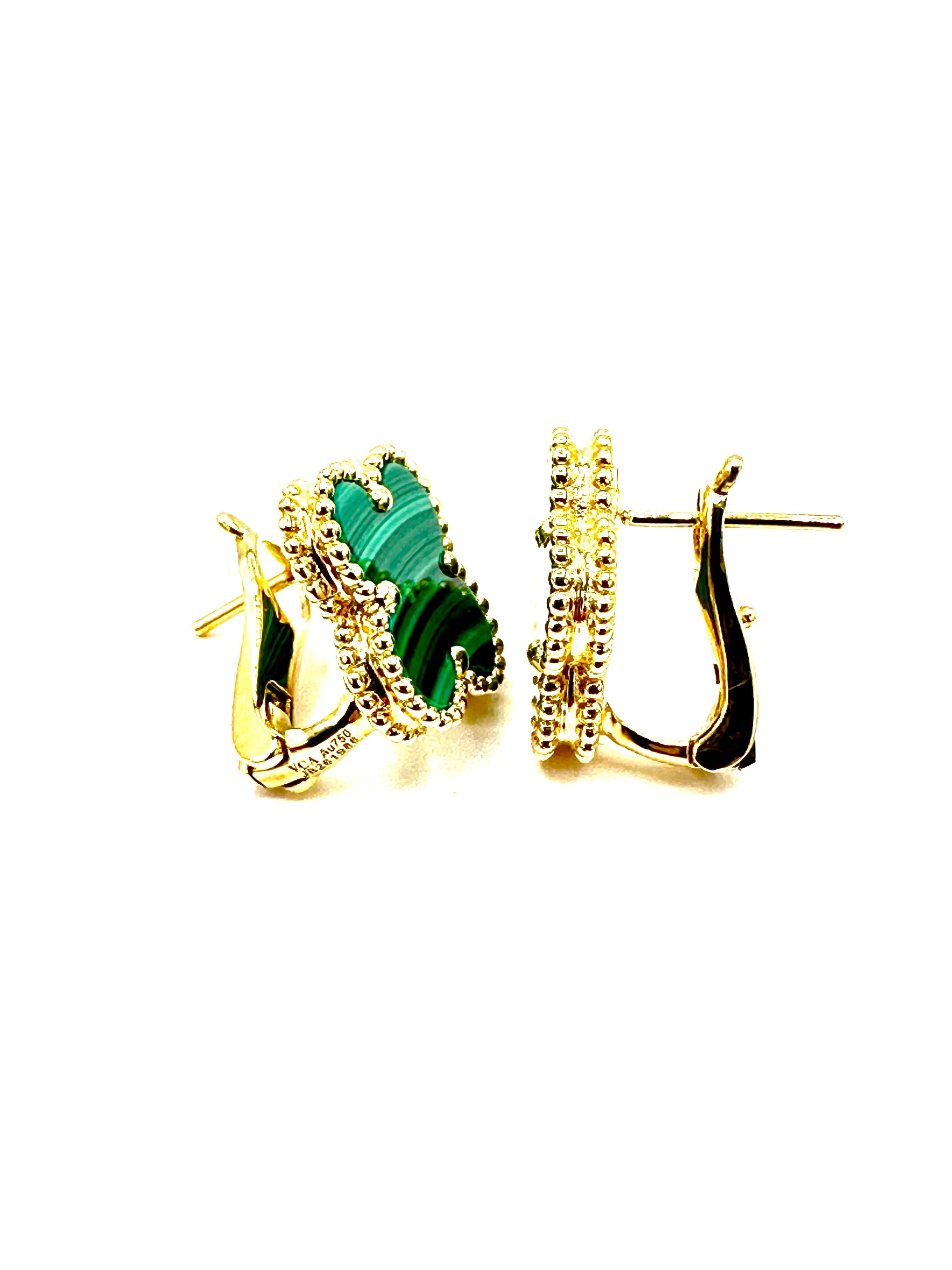 Van Cleef & Arpels Vinatge Alhambra Malachite and 18K Yellow Gold Earrings  For Sale 3