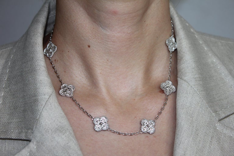 Vca 10 cheap motif necklace