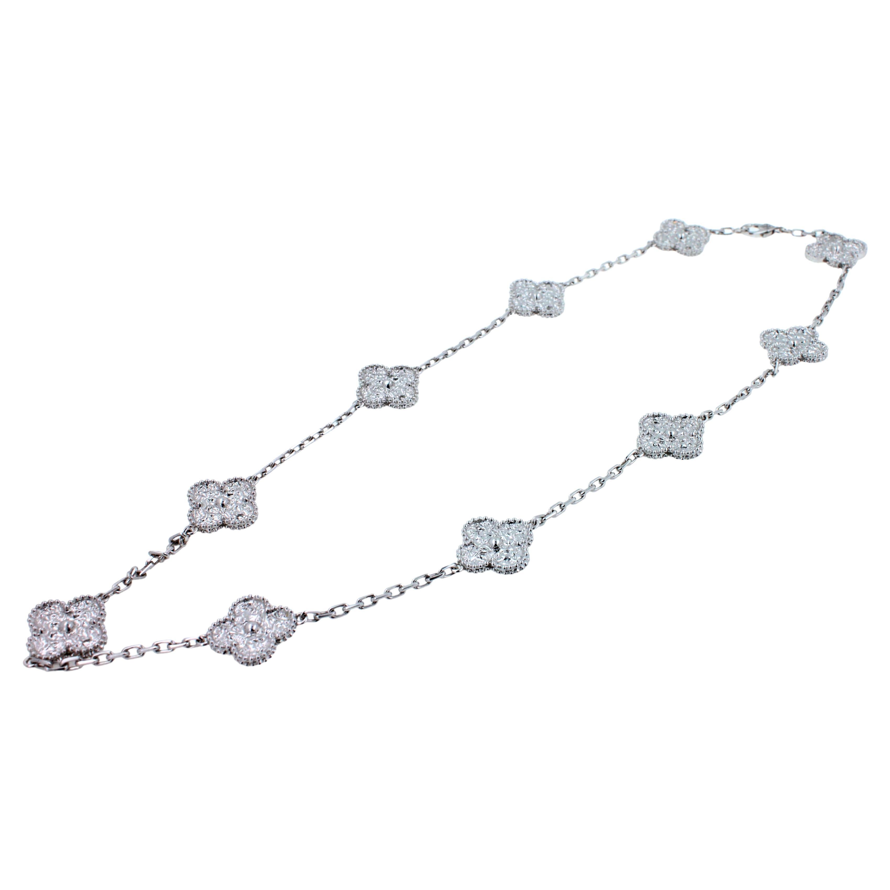 Van Cleef & Arpels Vintage Alhambra Halskette aus 18 Karat Weißgold mit 10 Kleeblättern im Zustand „Hervorragend“ in Oakton, VA