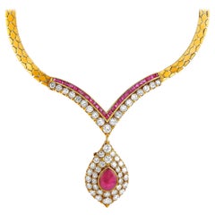 Van Cleef & Arpels Vintage 18 Karat Gold 5.50 Carat Diamond and Ruby Necklace
