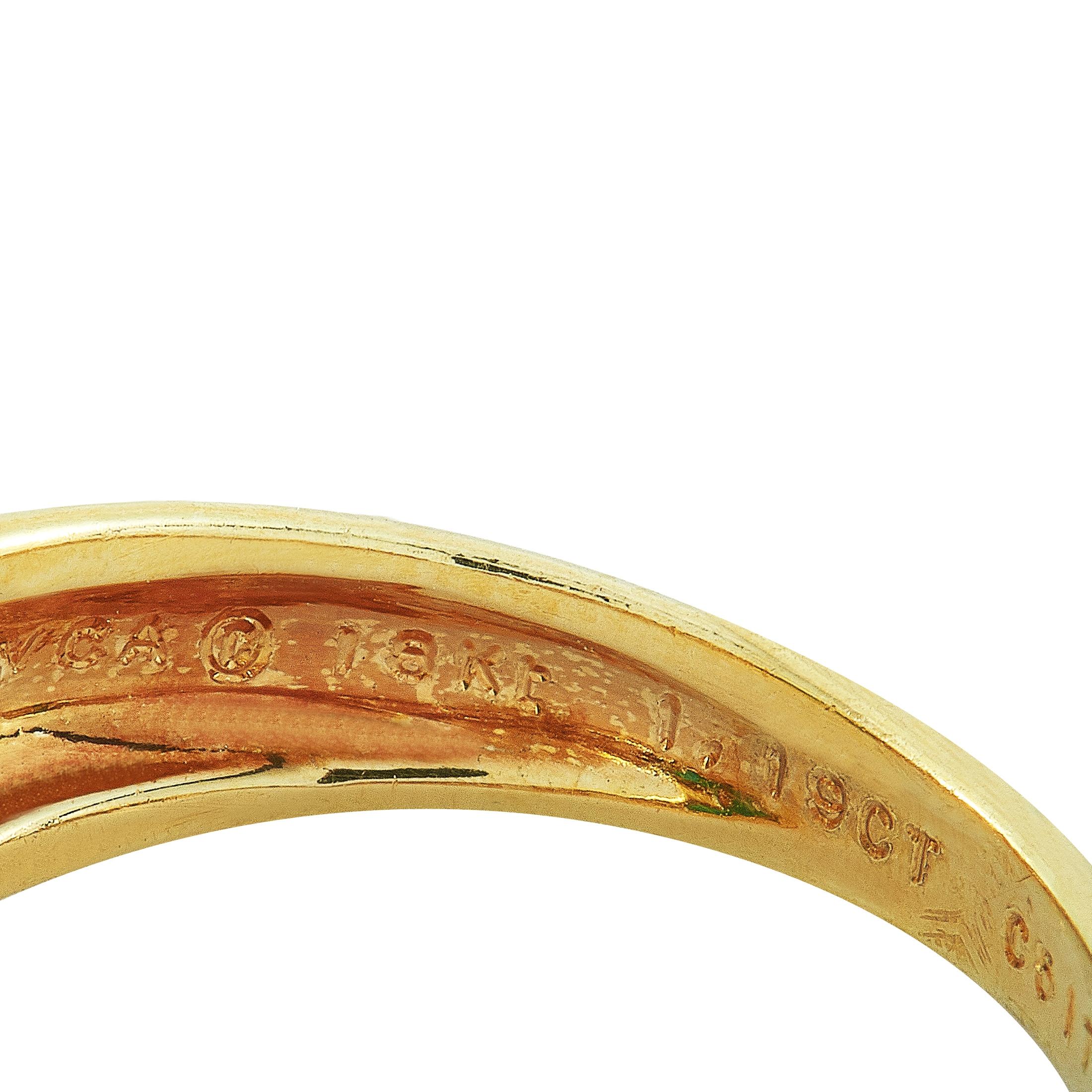 Van Cleef & Arpels Vintage 18 Karat Gold 0.86 Carat Diamond and Emerald Ring 3