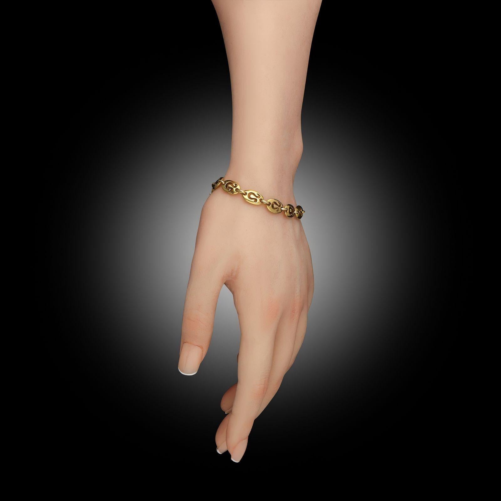 Women's or Men's Van Cleef &Arpels Vintage 18ct Yellow Gold Zodiac Bracelet For Sale