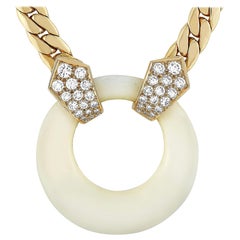 Van Cleef & Arpels Vintage 18k Gold 0.65 Carat Diamond and White Coral Necklace