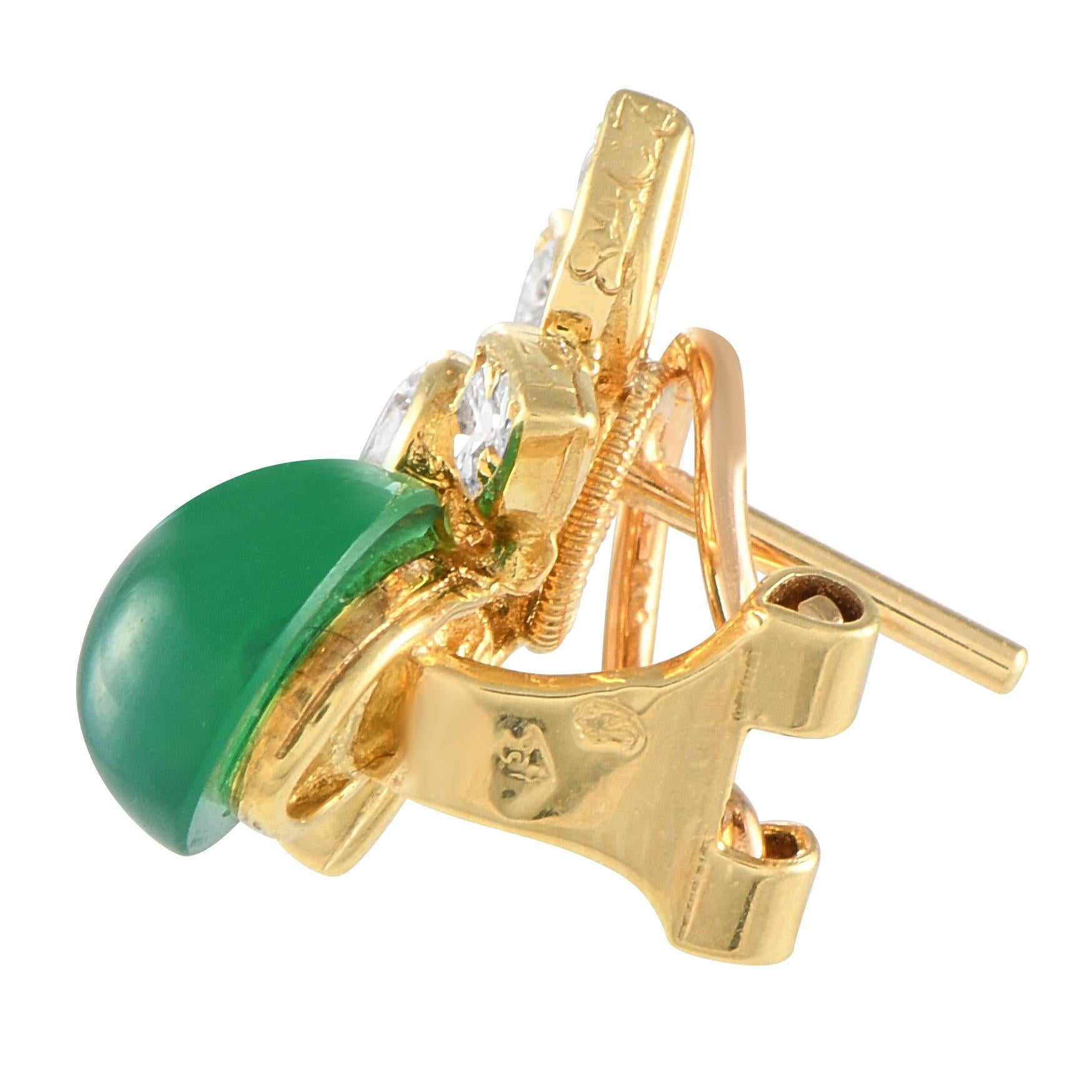 Round Cut Van Cleef & Arpels Vintage 18K Gold 0.80ct Diamond and Chrysophrase Earrings For Sale
