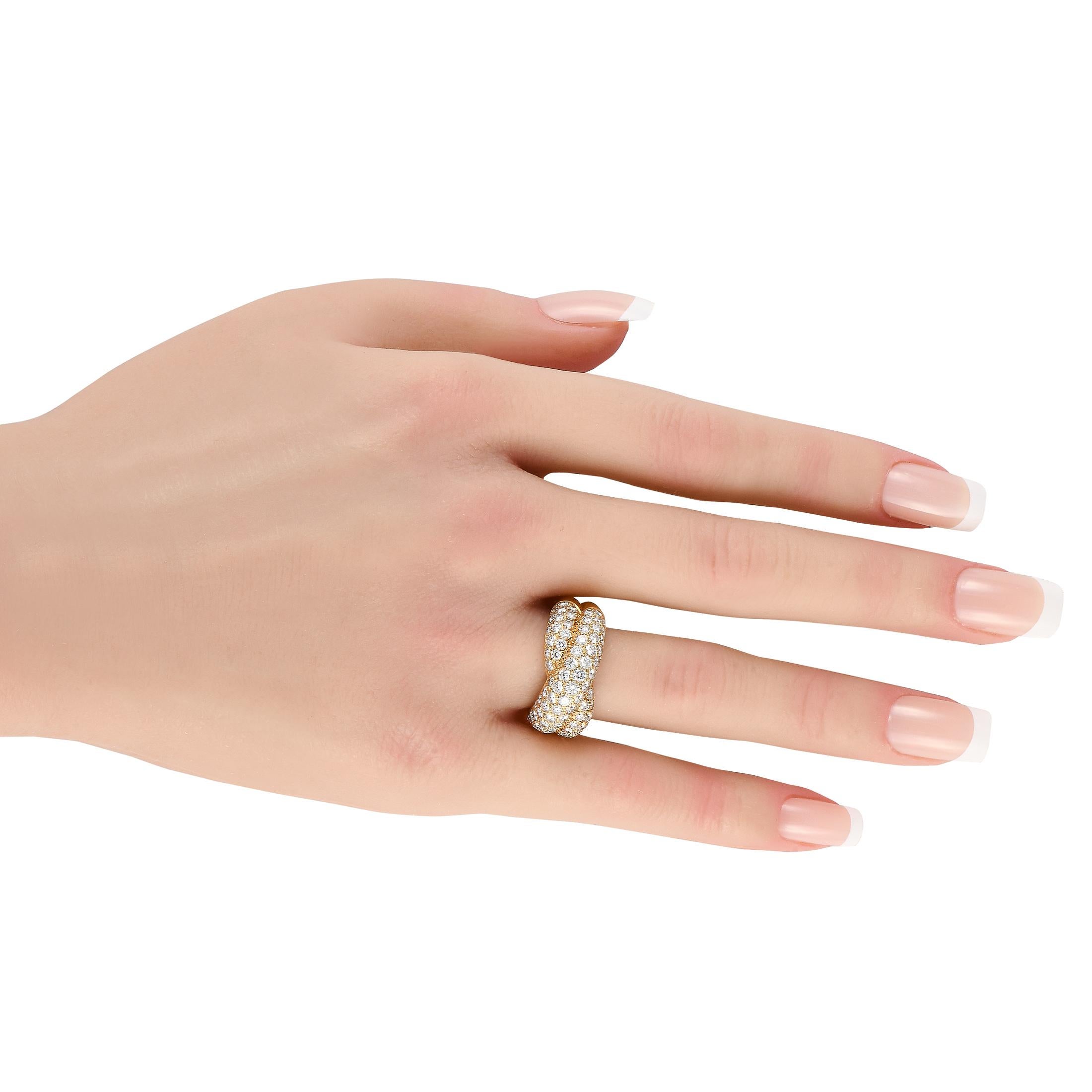 Round Cut Van Cleef Arpels Vintage 18K Gold 1.50ct Diamond Crossover Ring
