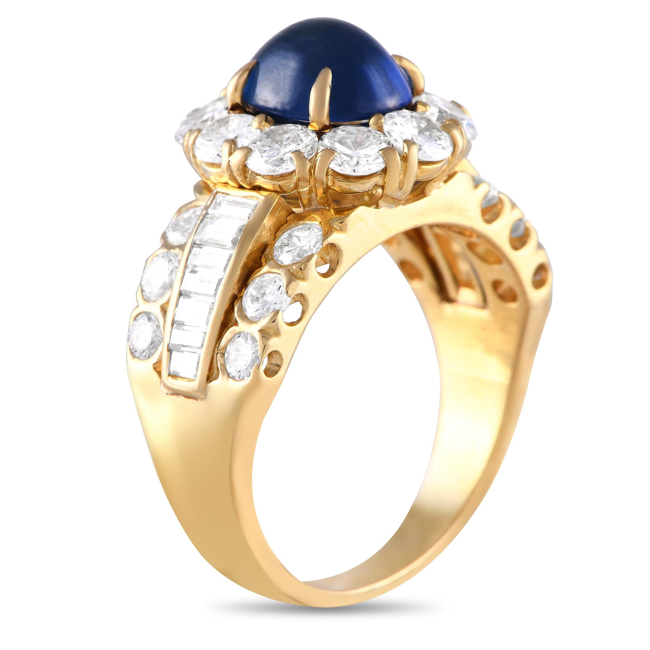 Diese kühne und unglaublich beeindruckende Vintage-Van Cleef & Arpels-Schmuckstück wird immer wieder für Aufsehen sorgen. Funkelnde Diamanten mit einem Gesamtgewicht von 1,66 Karat verleihen der Fassung aus 18-karätigem Gelbgold eine besondere