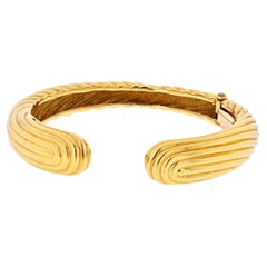 Van Cleef & Arpels Vintage 18K Yellow Gold High Polished Ribbed Cuff Bracelet