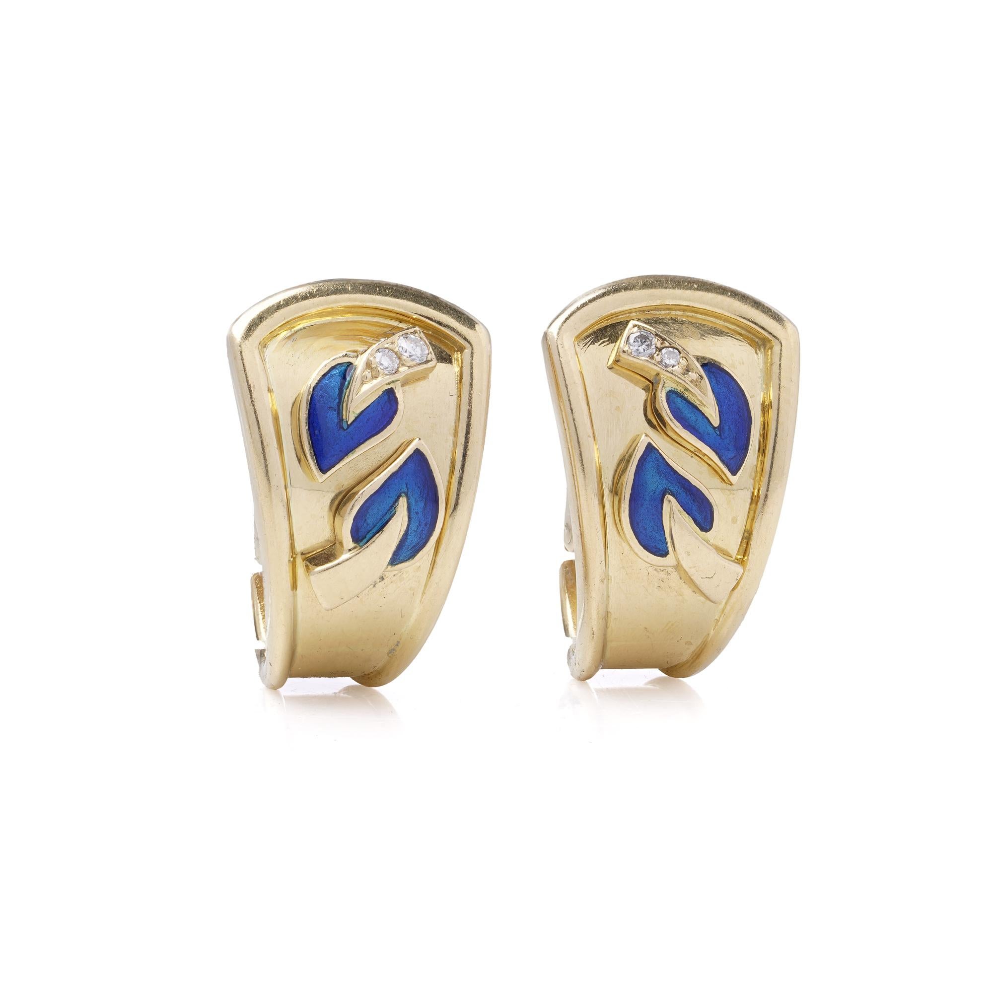 Women's Van Cleef & Arpels Vintage 18kt Gold Clip-On Earrings For Sale